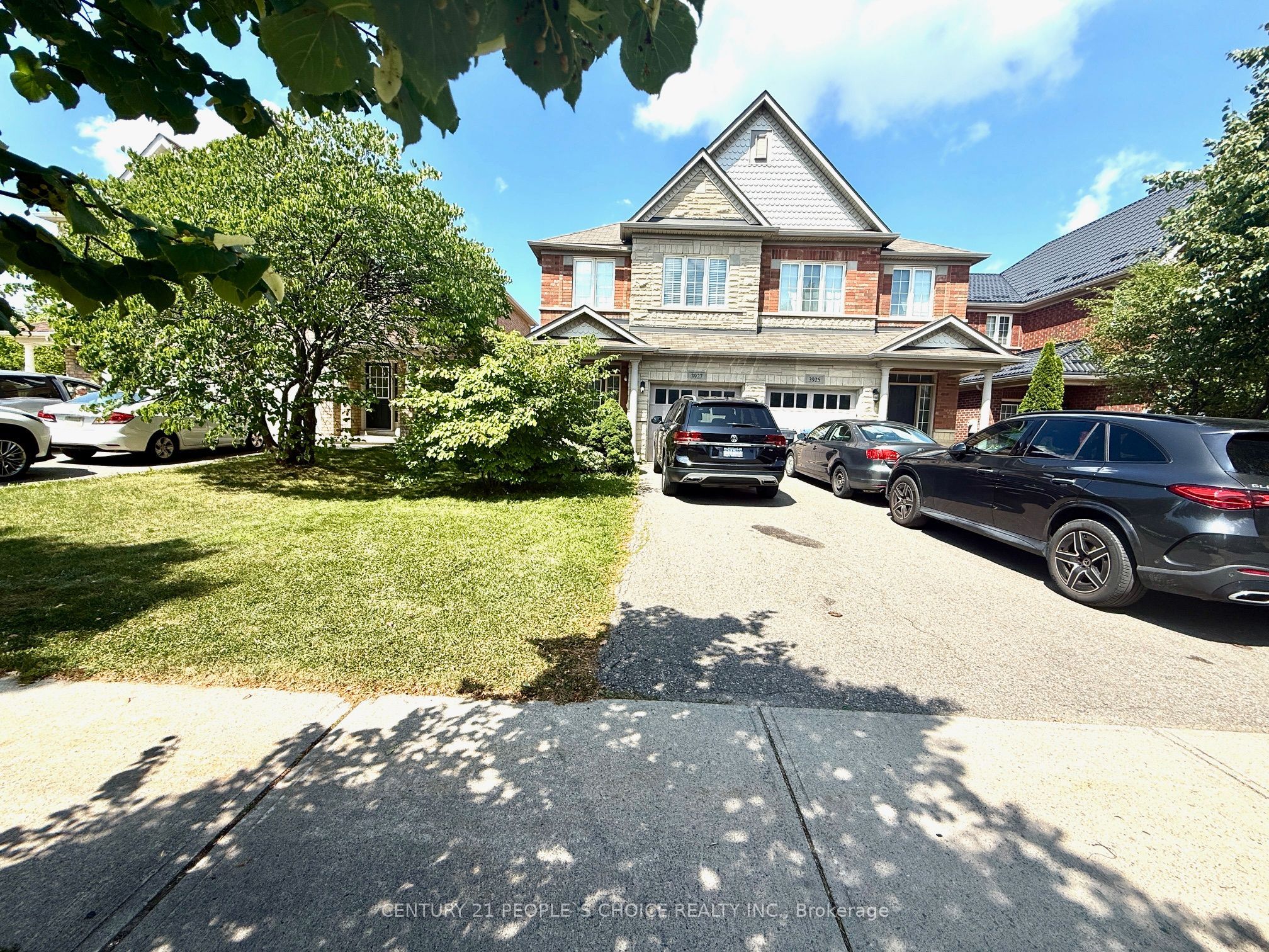 3927 Stardust Drive Property Photo 1