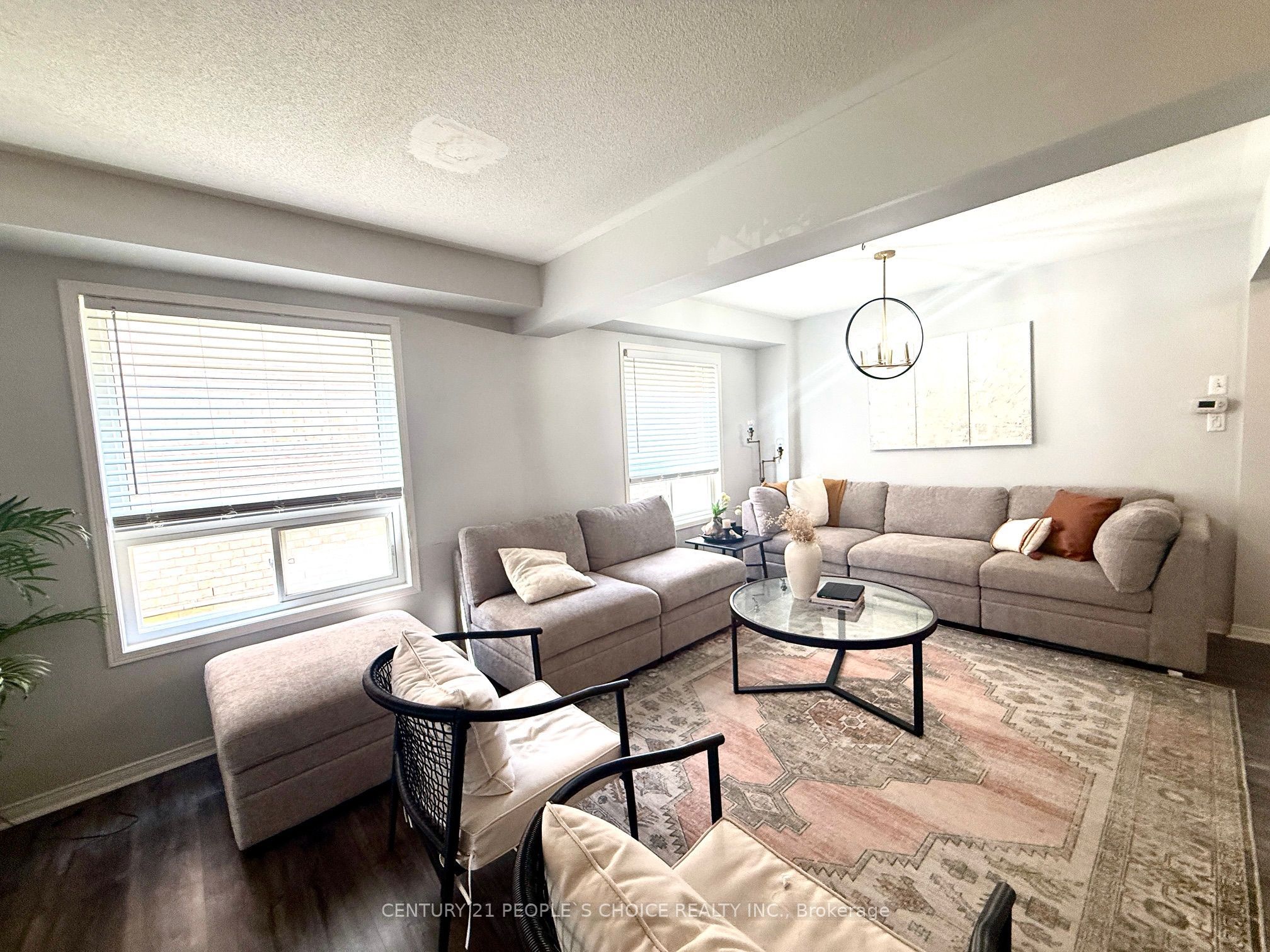 3927 Stardust Drive Property Photo 4
