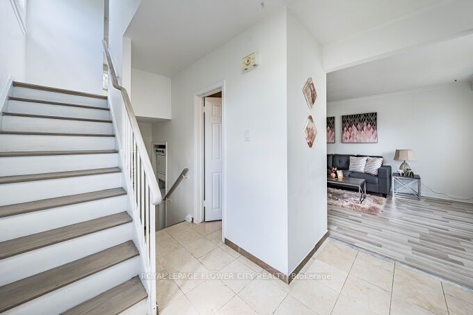 3 Clayhall Crescent Property Photo 5