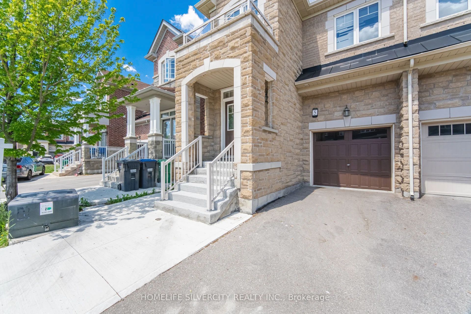 5 Baffin Crescent Property Photo 3