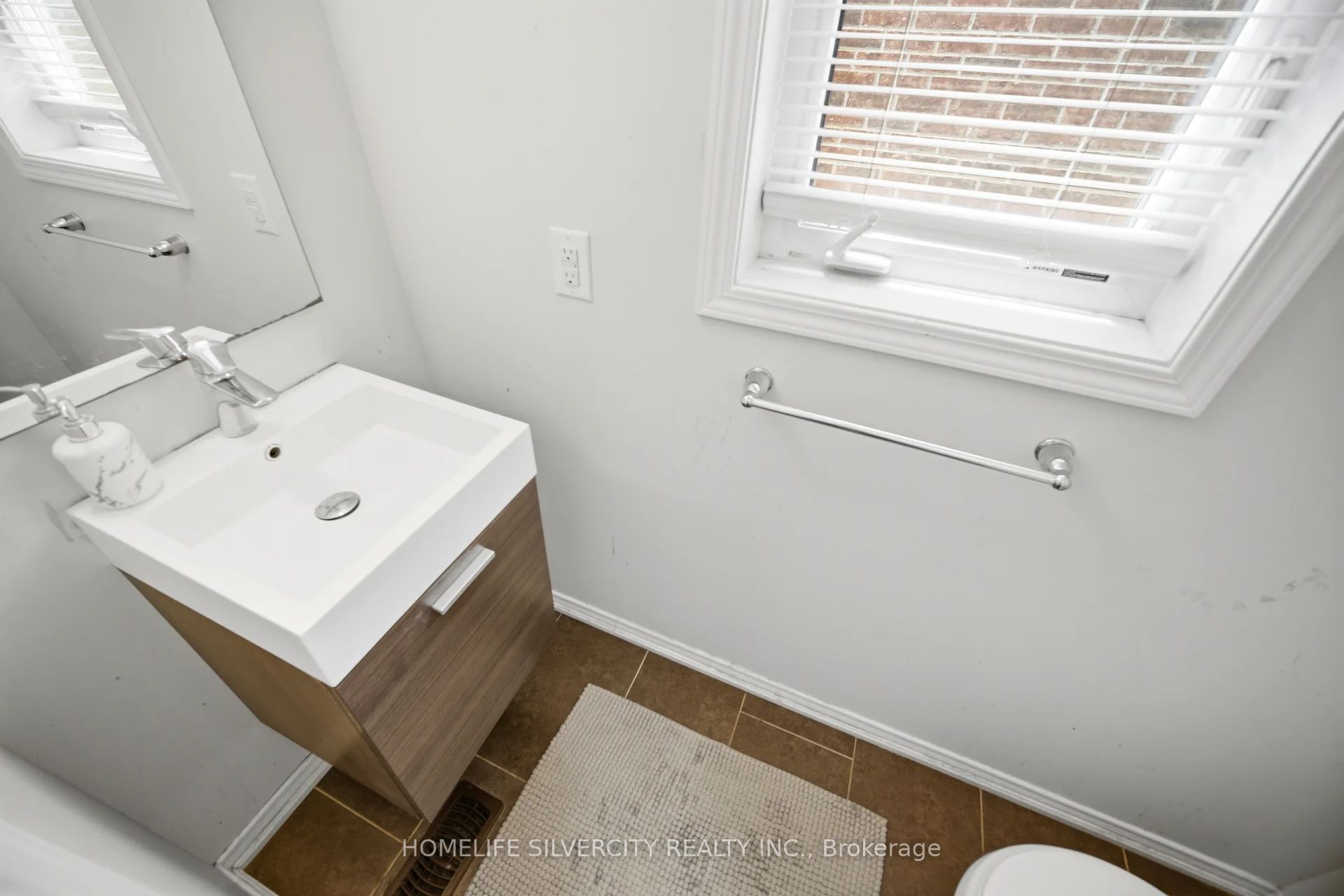 5 Baffin Crescent Property Photo 16