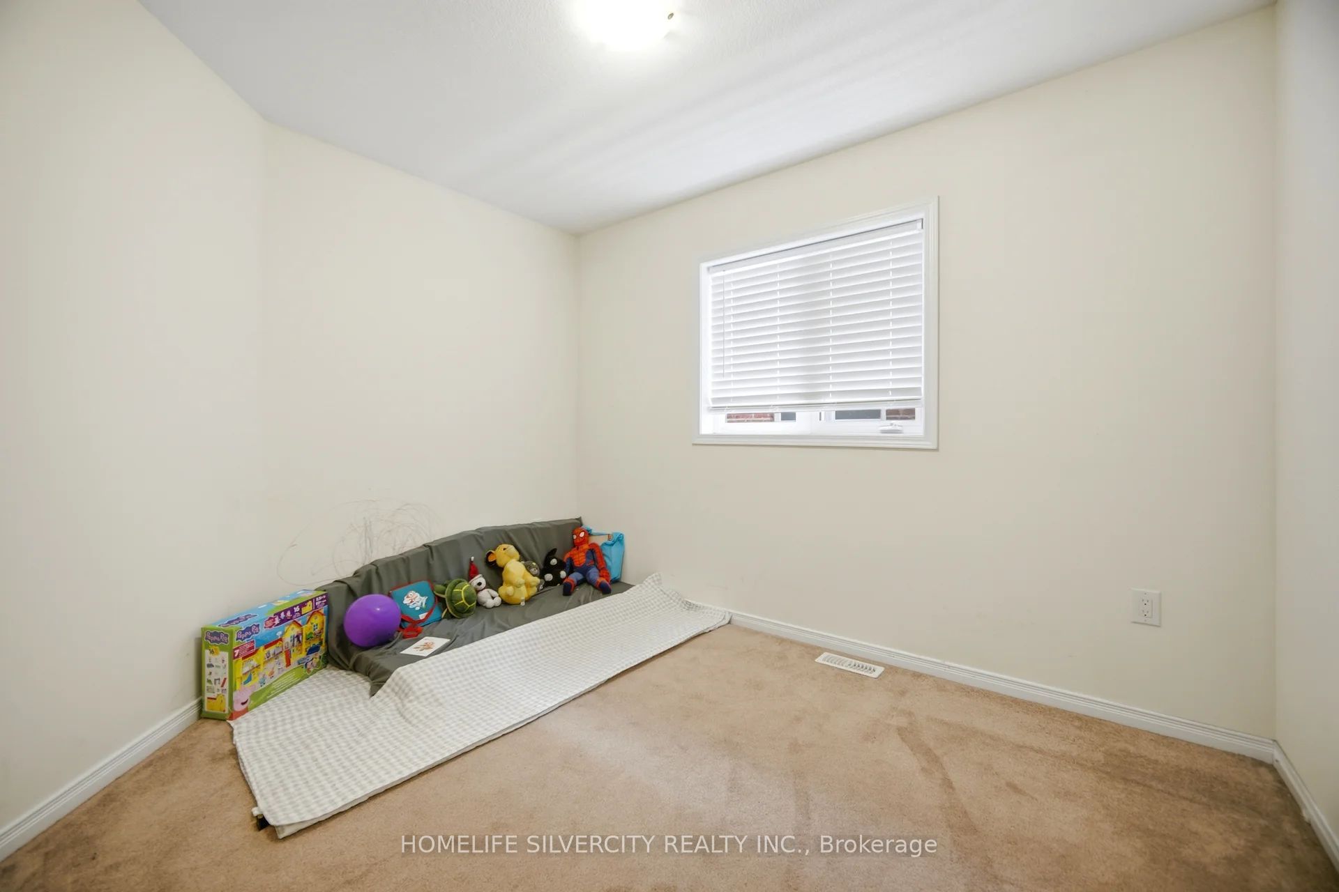 5 Baffin Crescent Property Photo 32