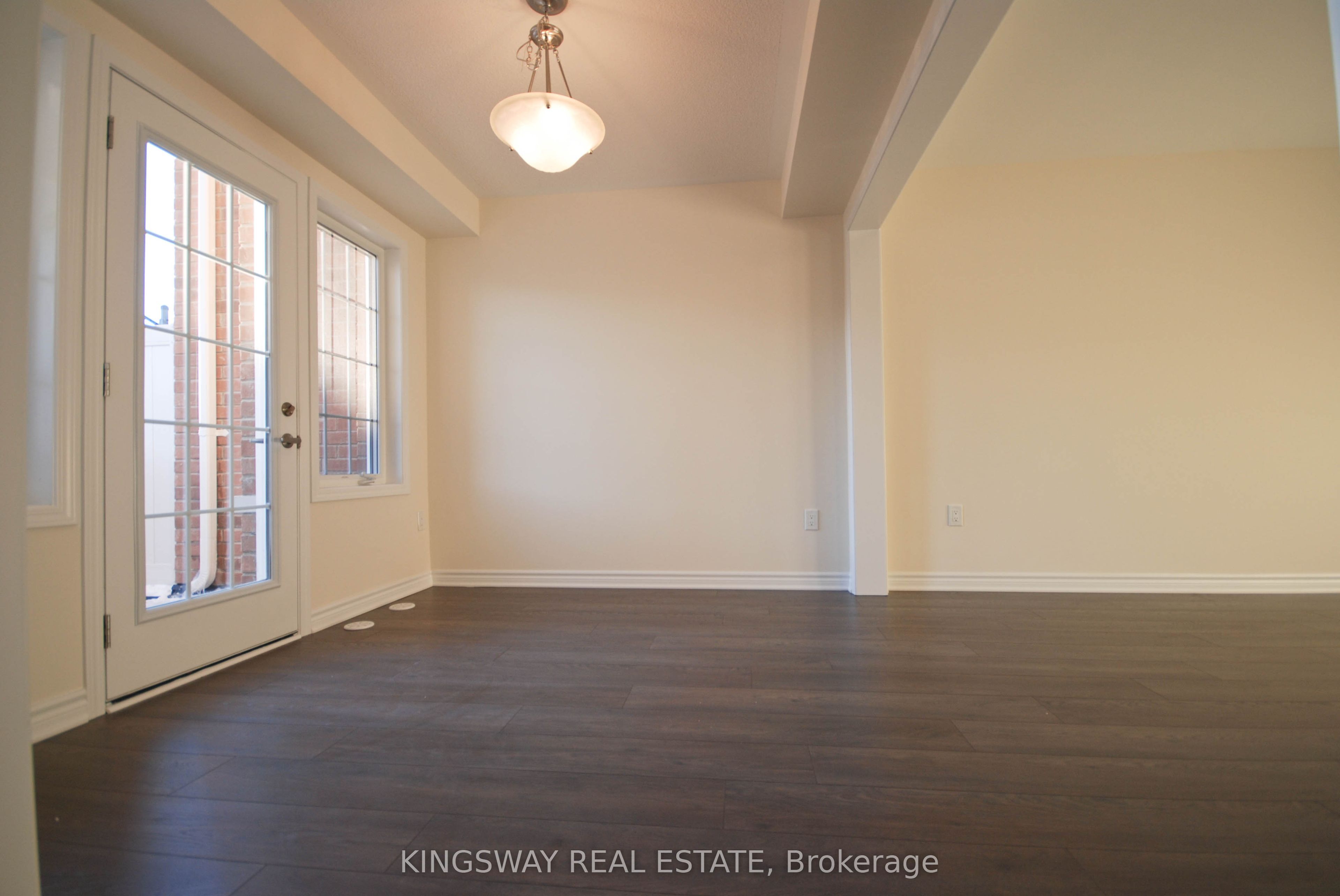 1670 Clitherow Street Property Photo 3