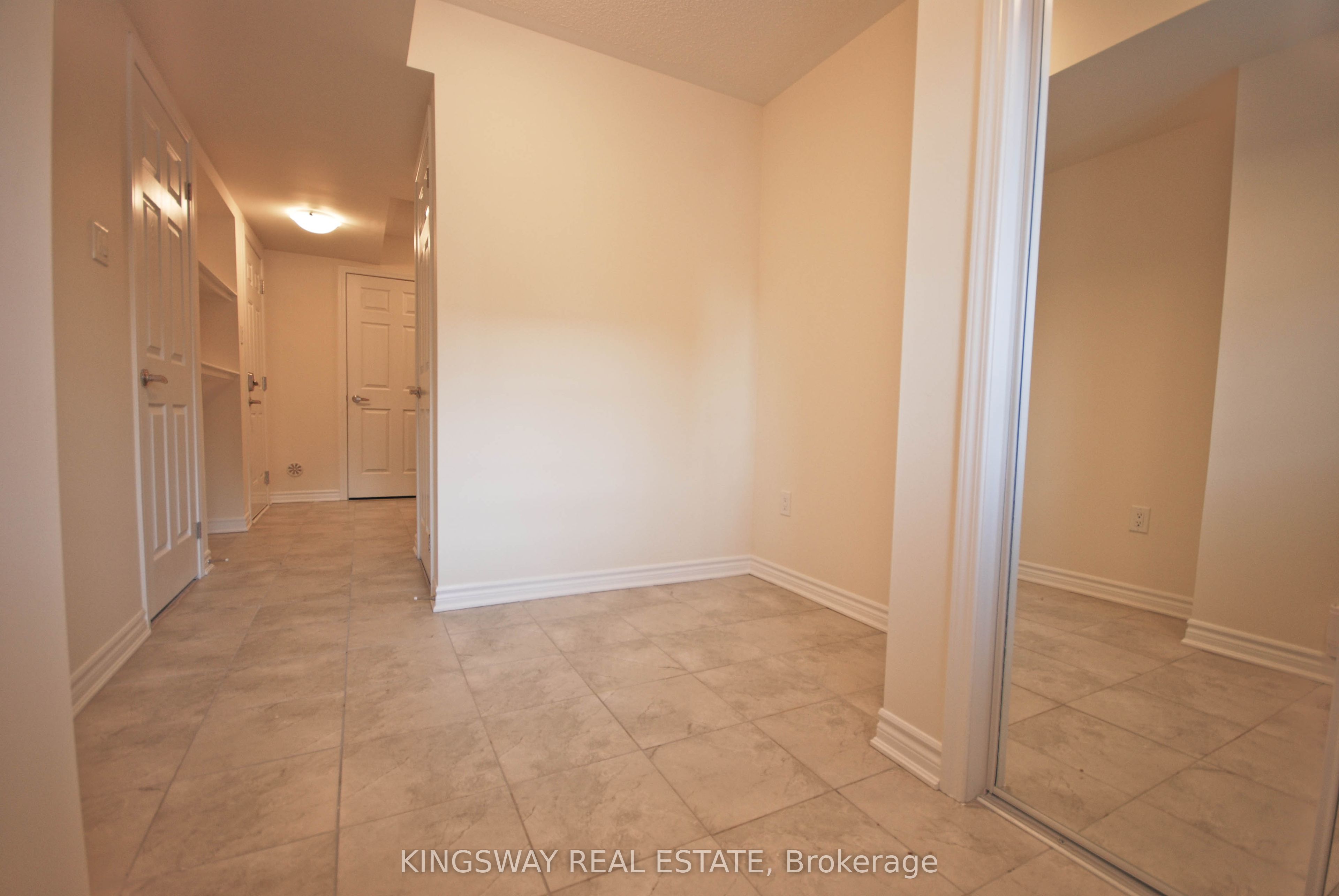 1670 Clitherow Street Property Photo 16