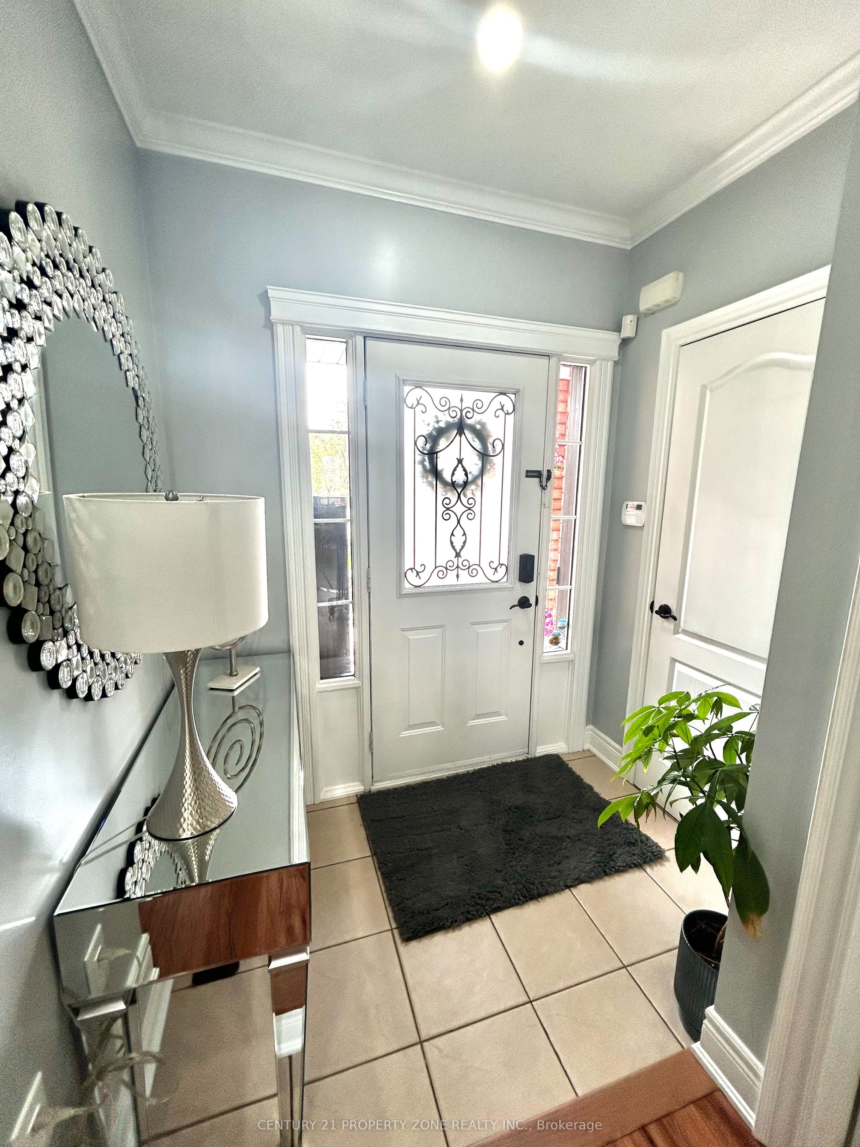 91 Monaco Court Property Photo 3