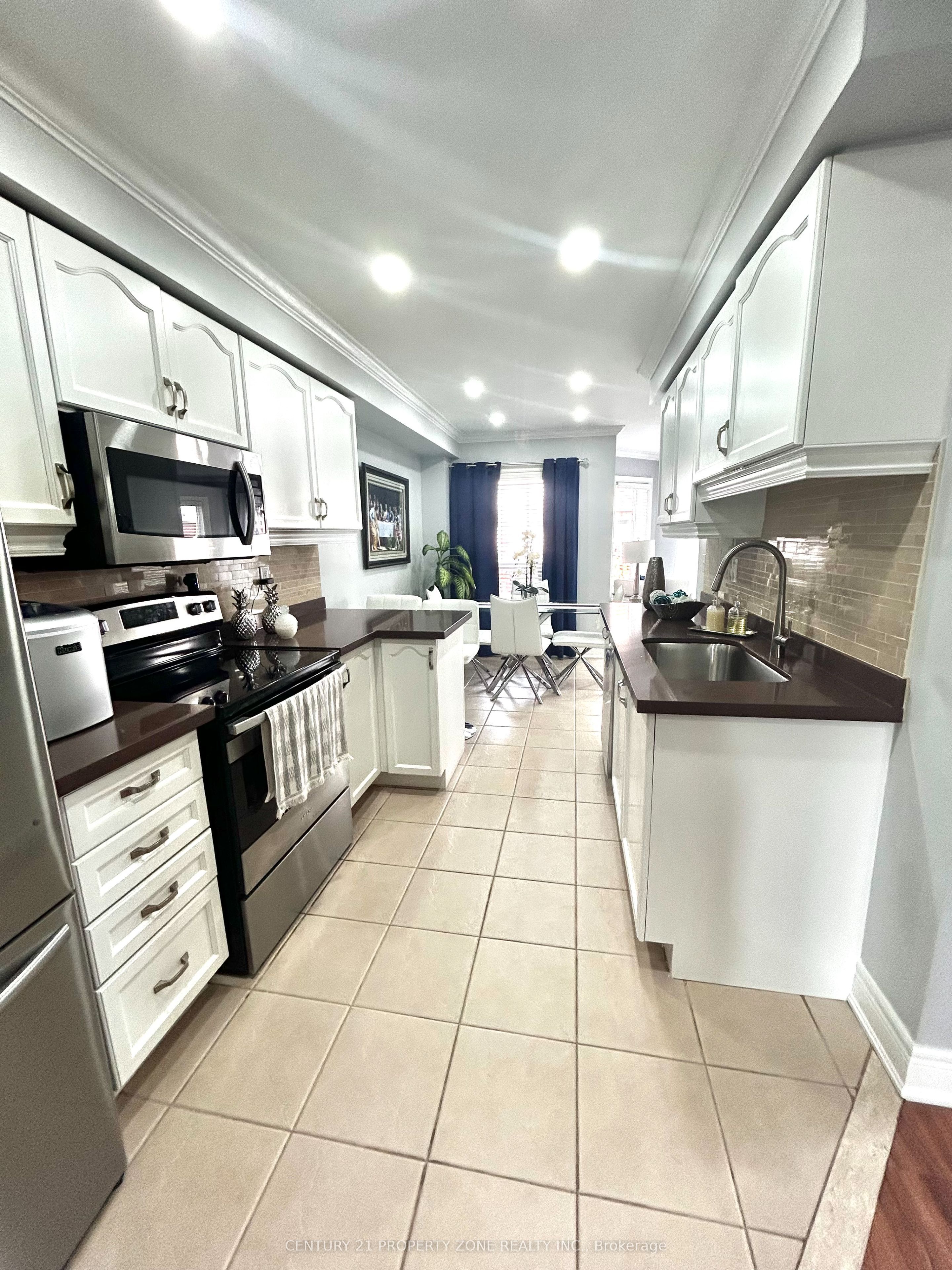 91 Monaco Court Property Photo 10