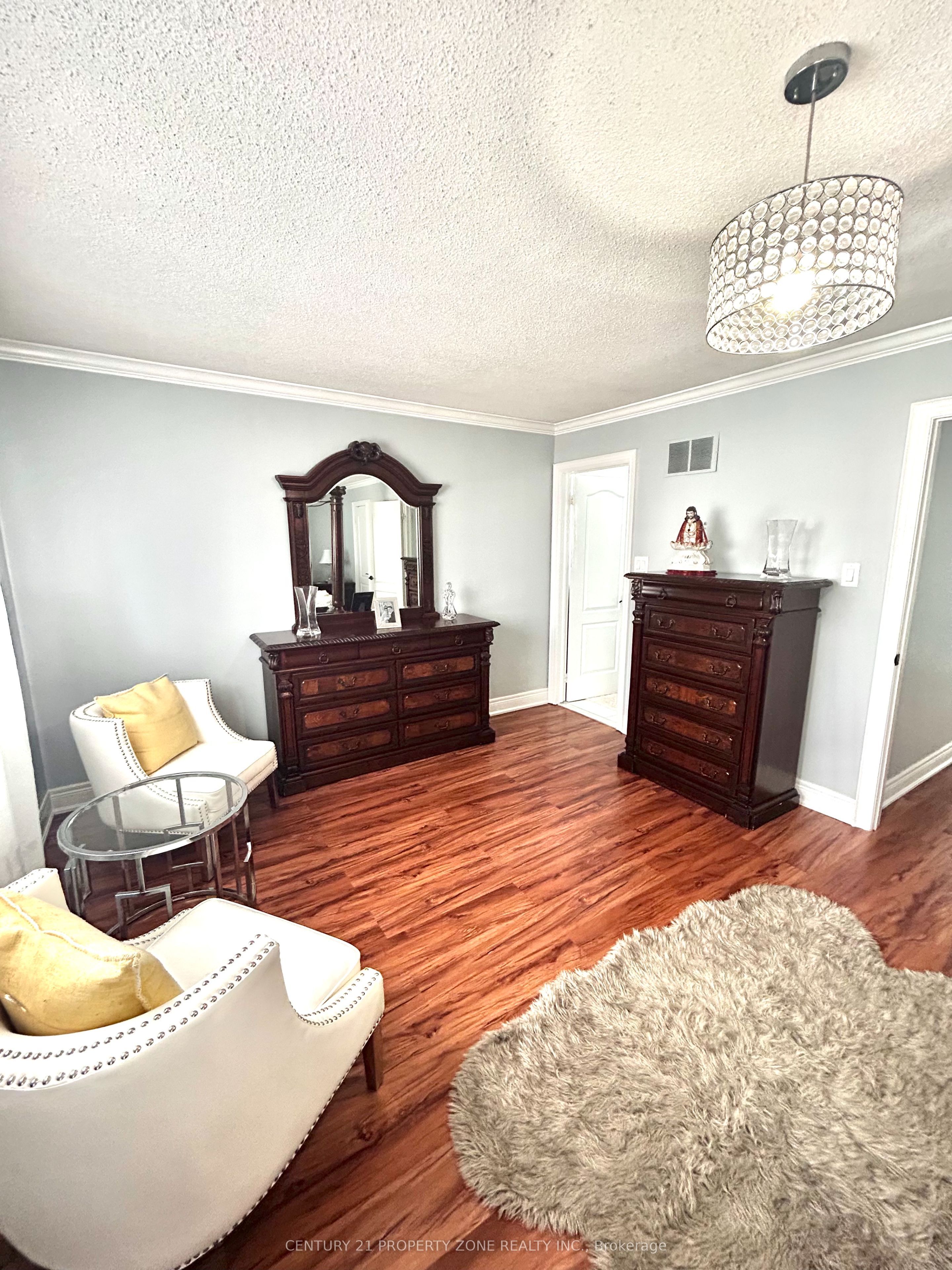 91 Monaco Court Property Photo 12