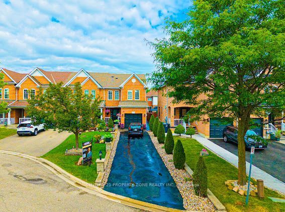 91 Monaco Court Property Photo 27