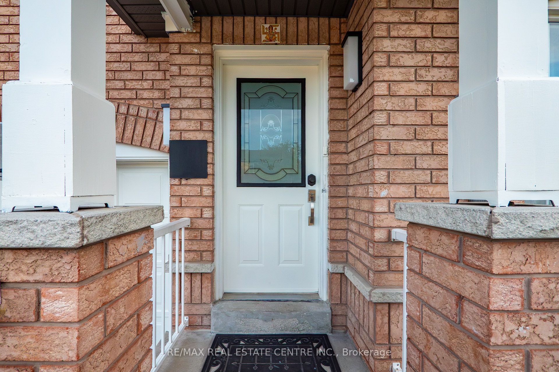 8 Flatlands Way Property Photo 2