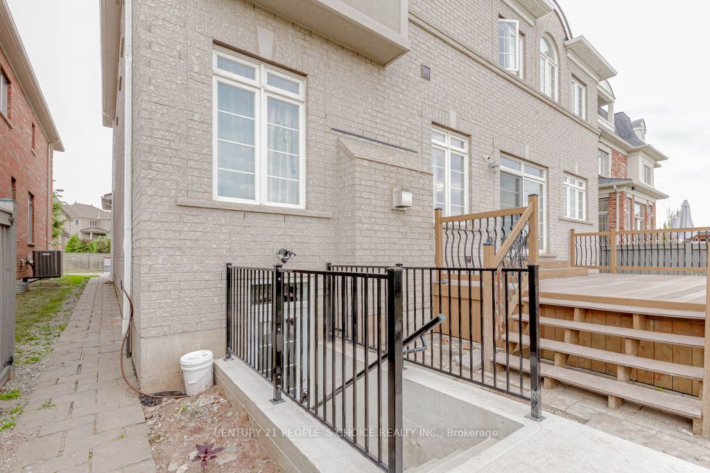 4 Cachet Court Lower Property Photo 5