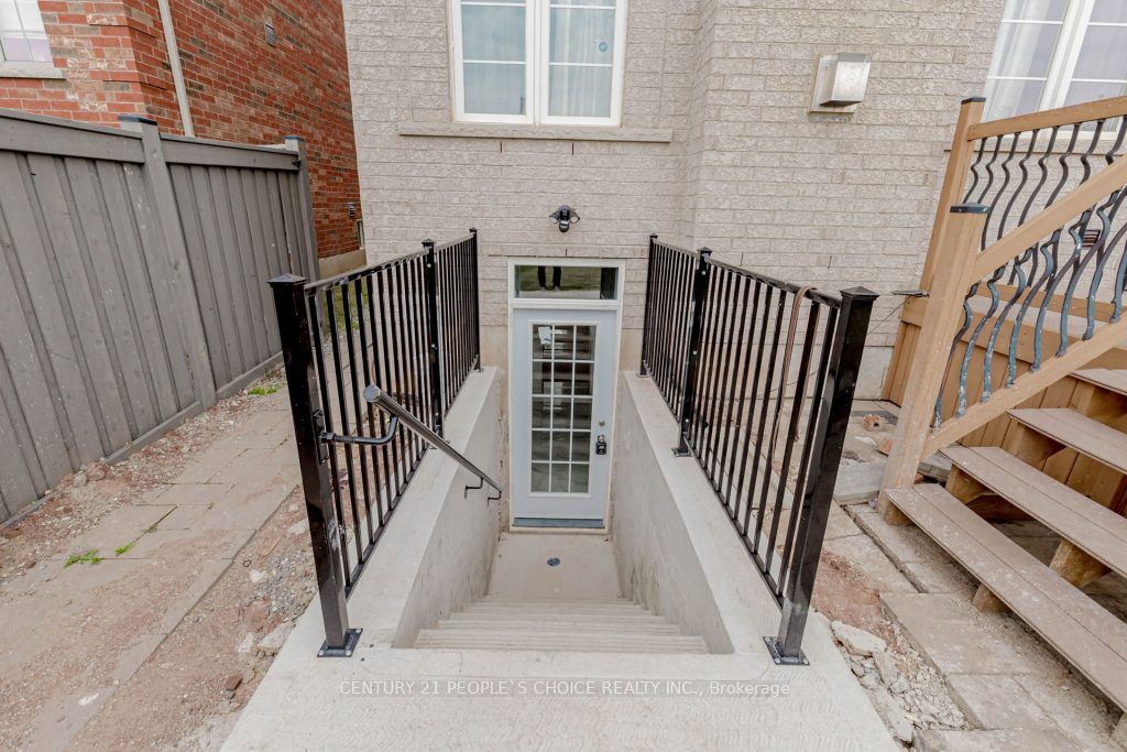 4 Cachet Court Lower Property Photo 7