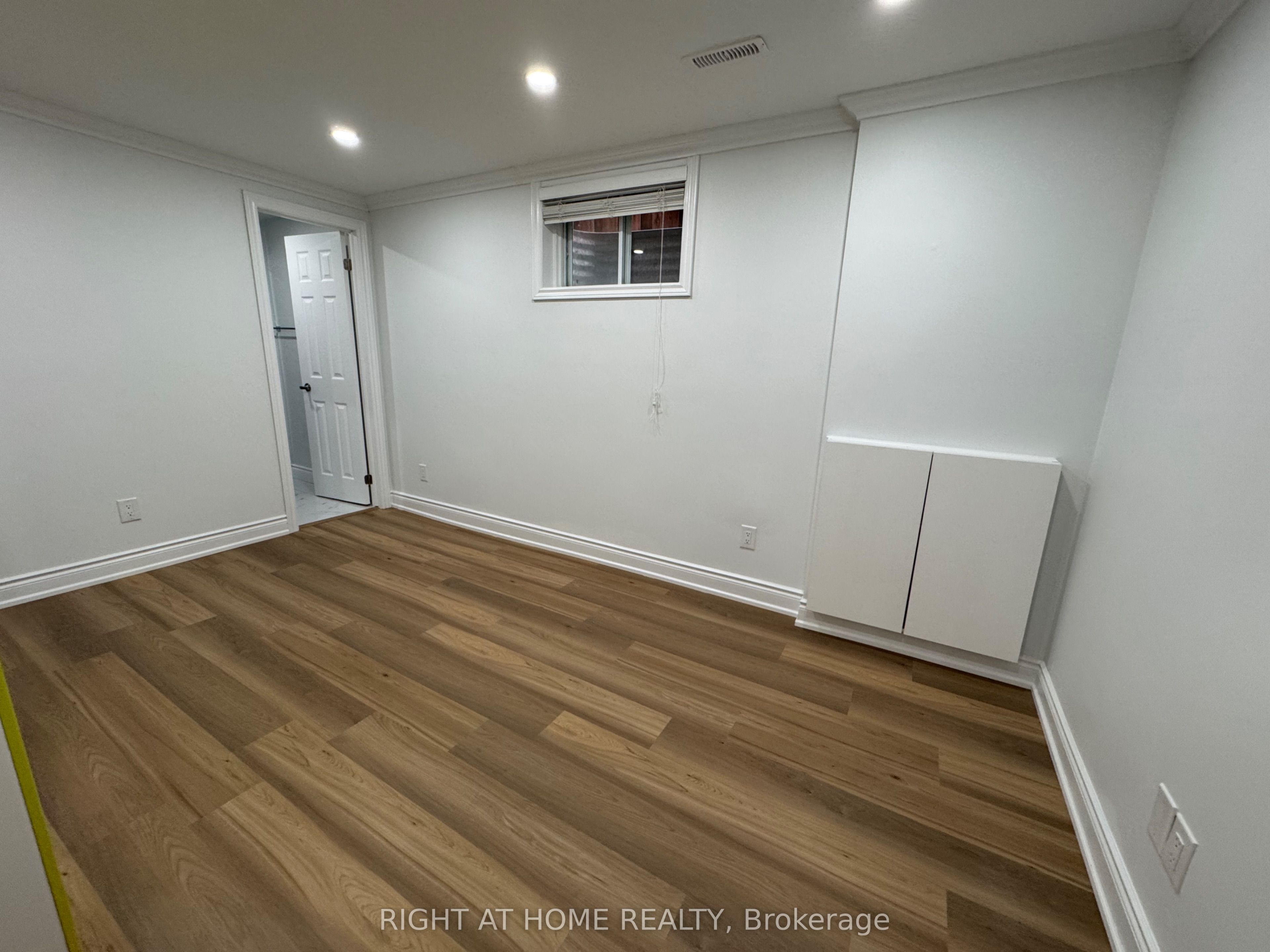 372 Winfield Terrace Basement Property Photo 14