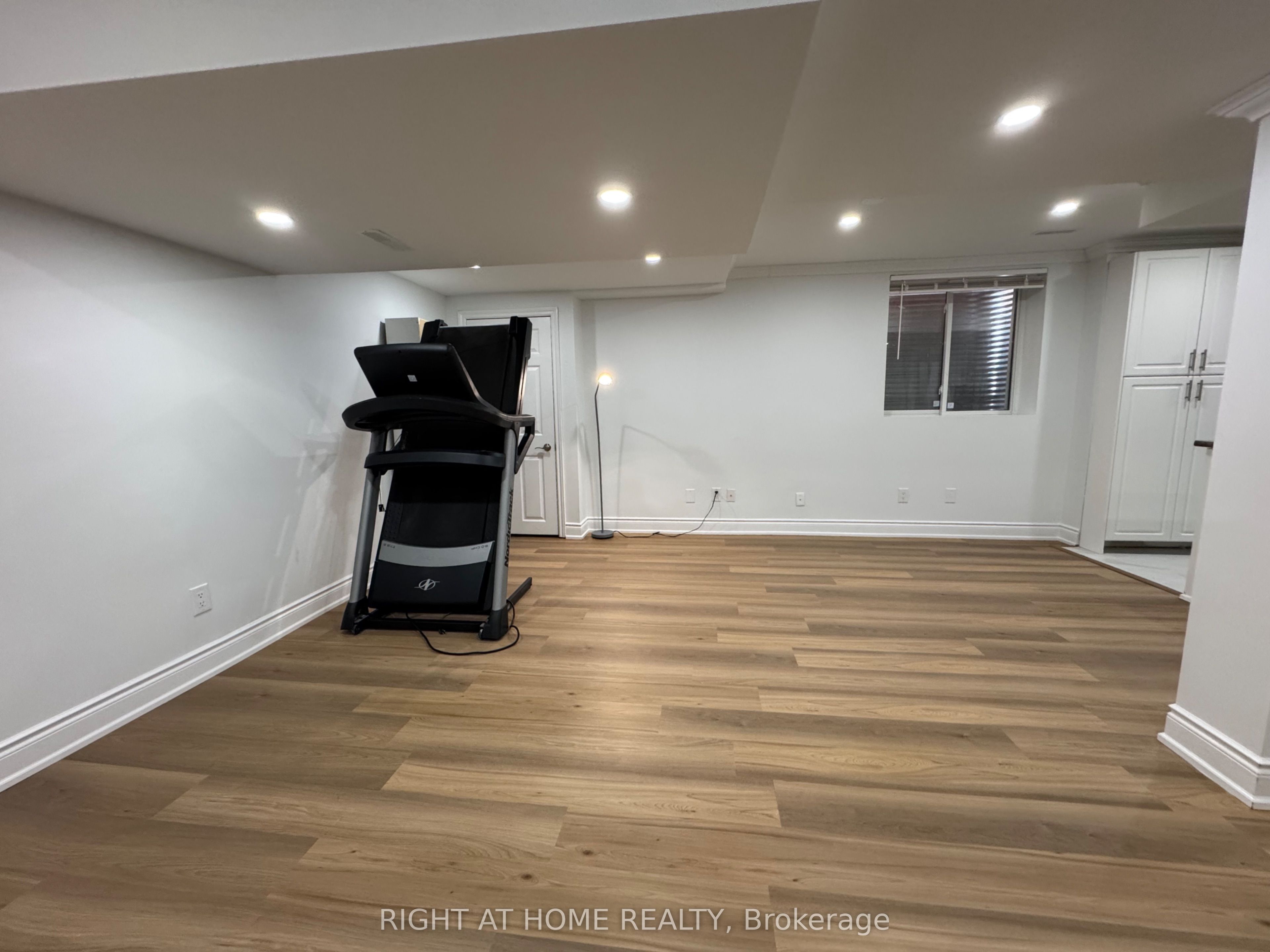 372 Winfield Terrace Basement Property Photo 16