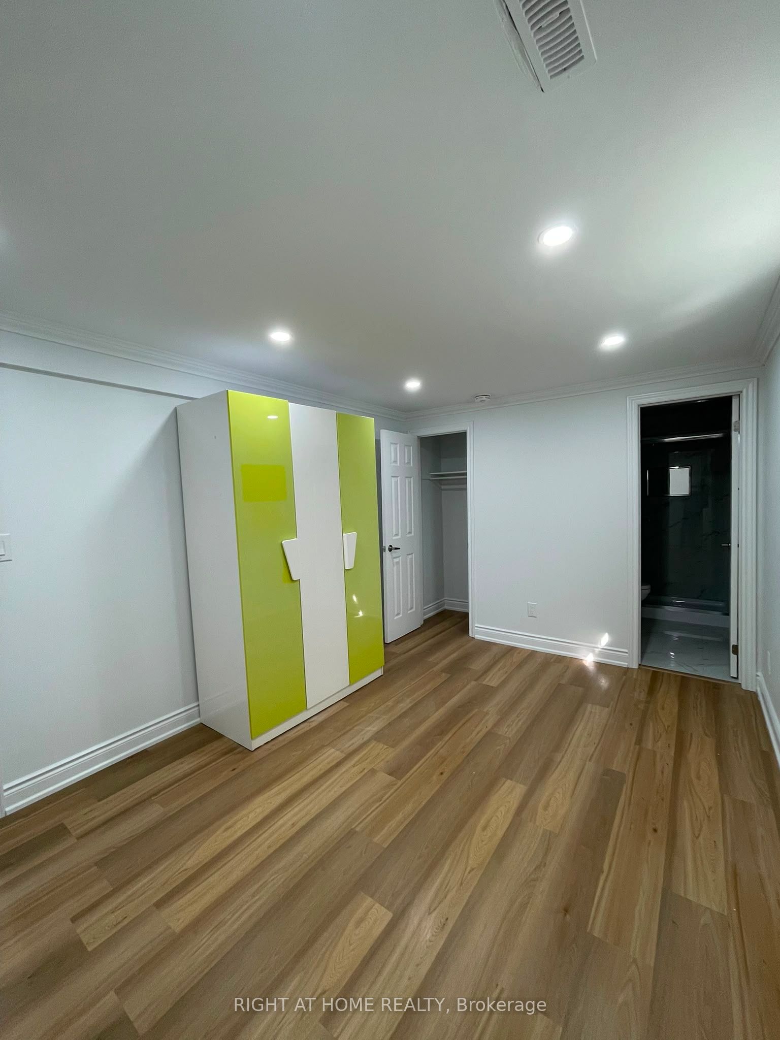 372 Winfield Terrace Basement Property Photo 26