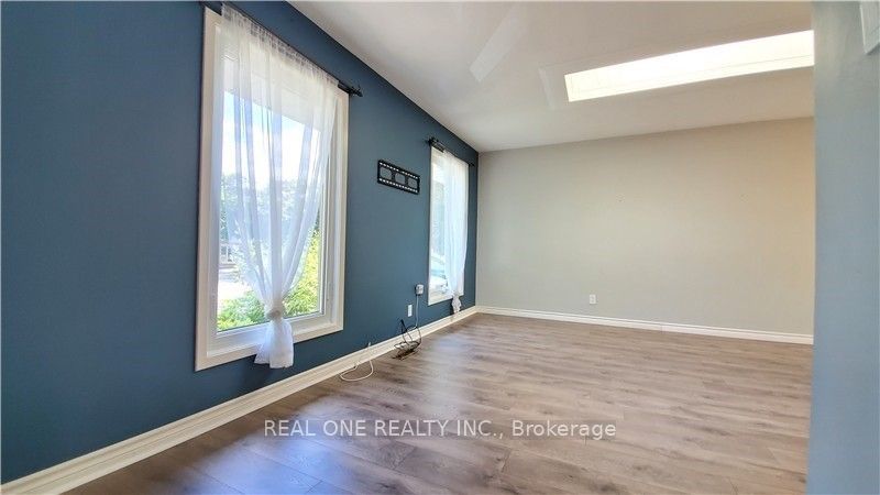 133 Mccraney Street #upper Property Photo 3