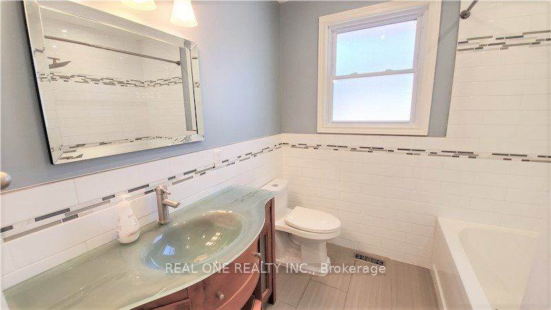 133 Mccraney Street #upper Property Photo 8