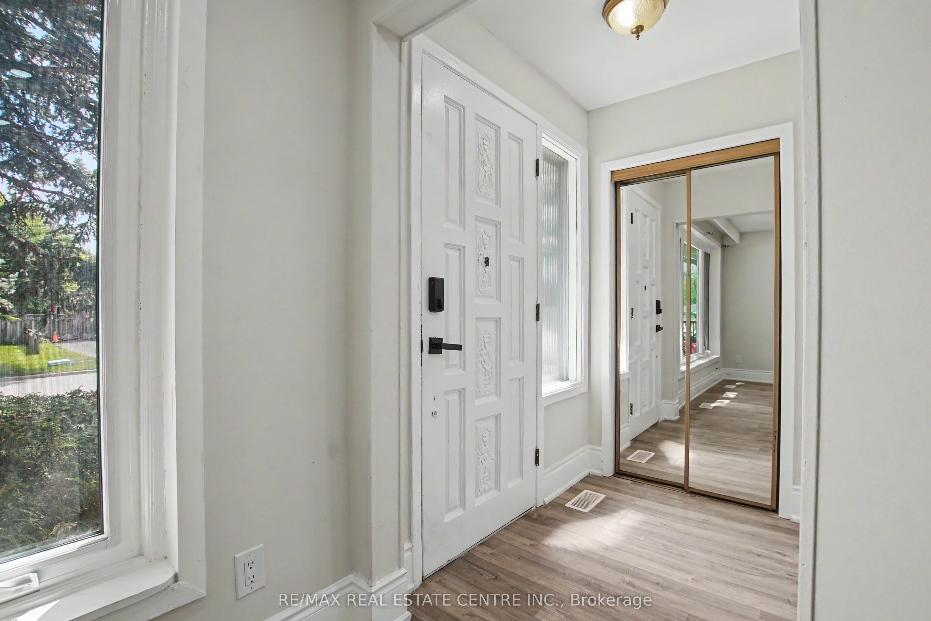 46 Northwood Drive Property Photo 4