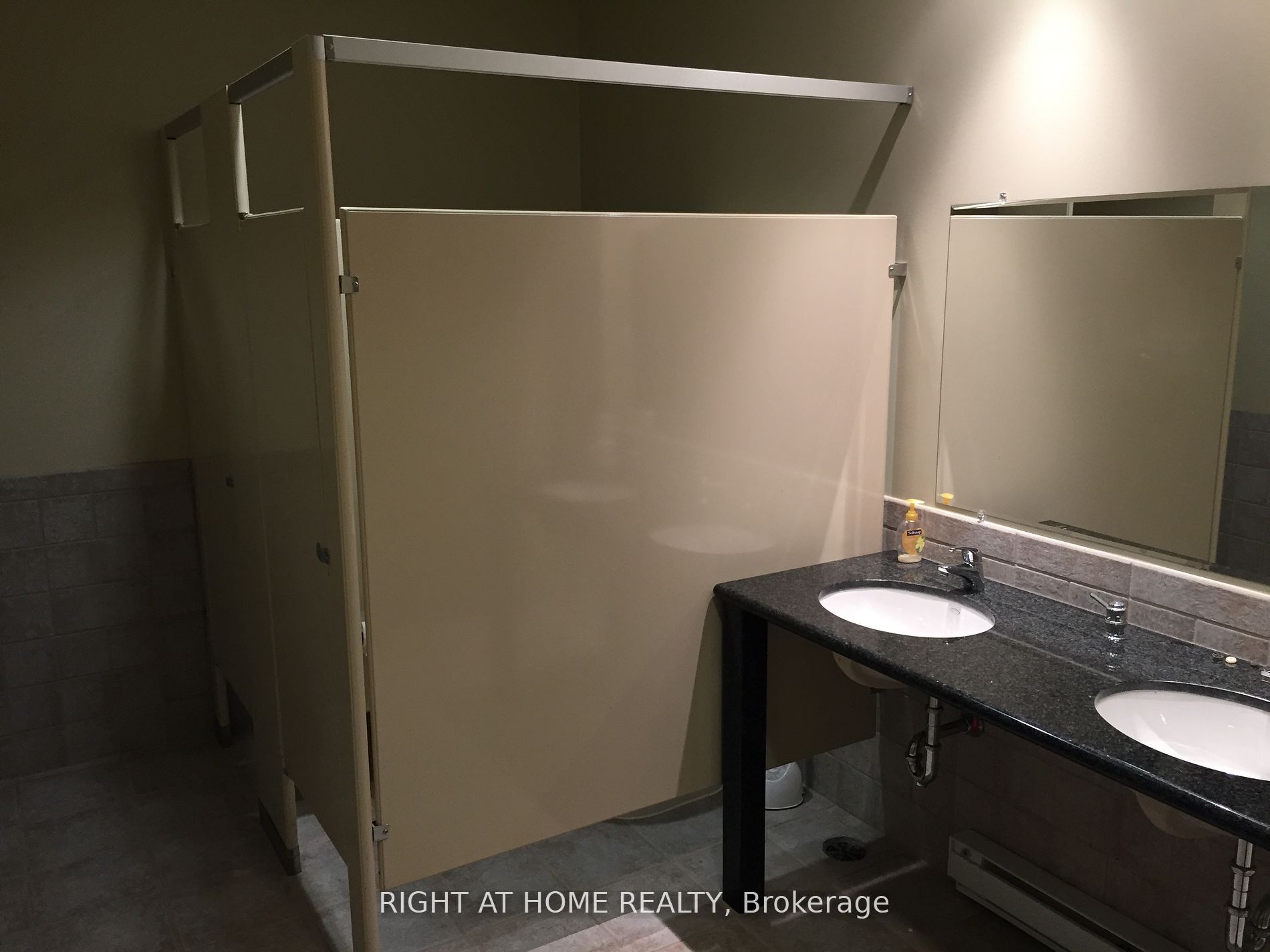 334 Lakeshore Road E 201 Property Photo 16