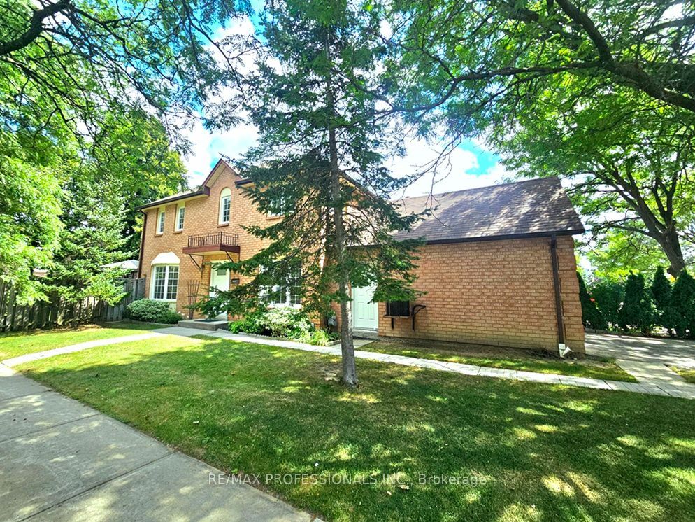 500 Silverthorne Crescent 1 Property Photo 1
