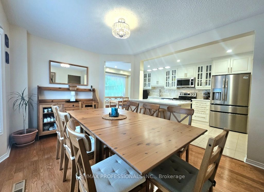 500 Silverthorne Crescent 1 Property Photo 18