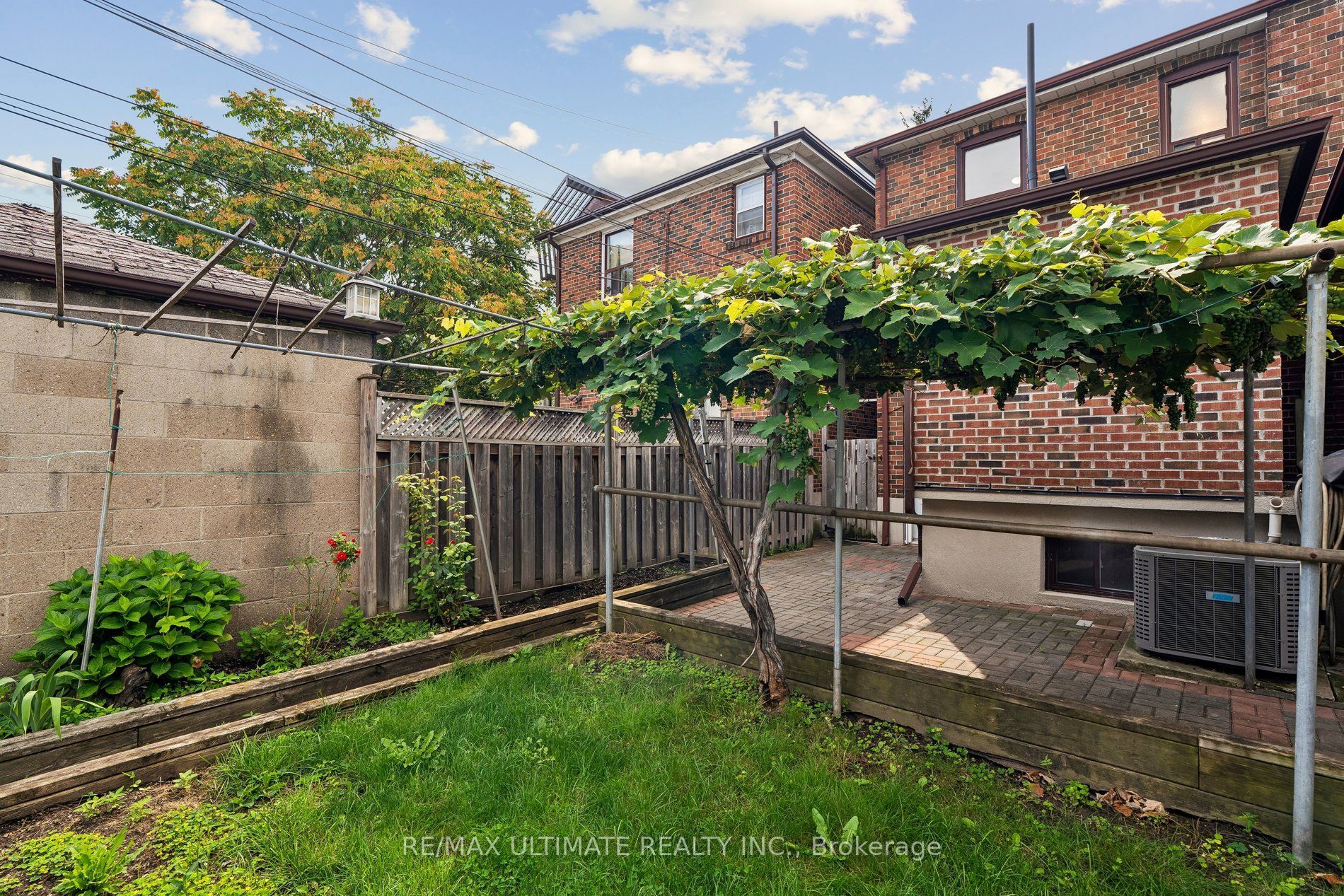 124 Hope Street Property Photo 43