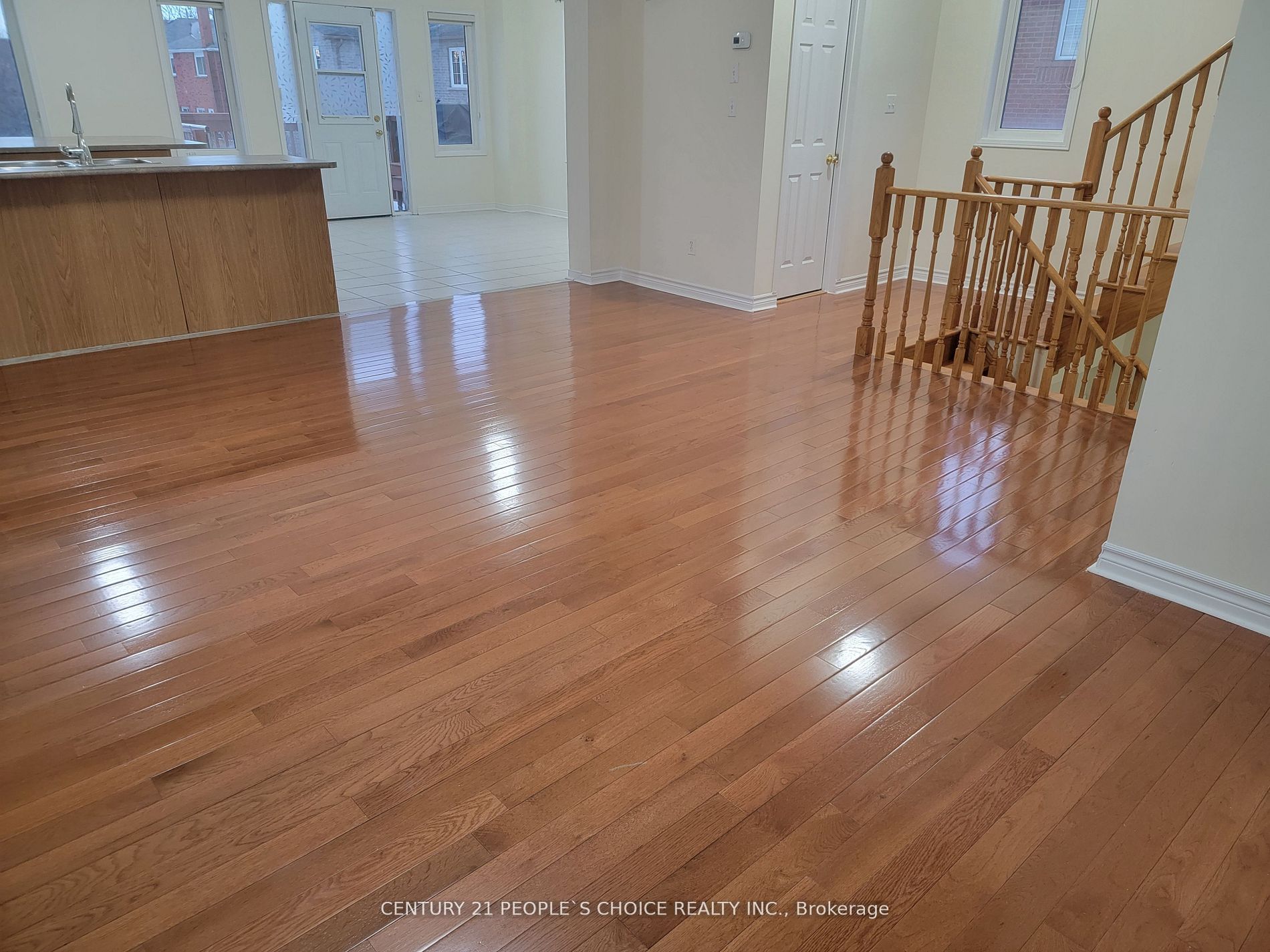 783 Millworks Crescent Upper Property Photo 5