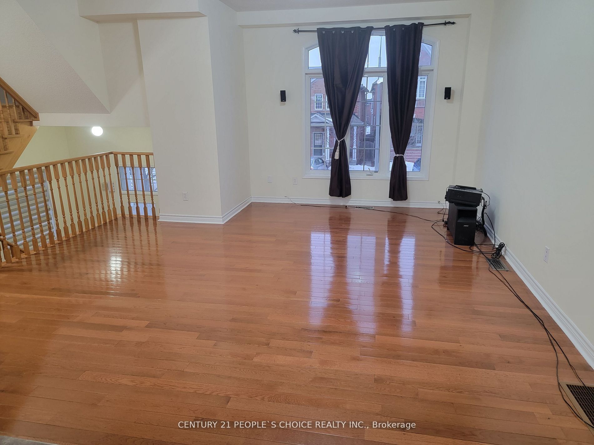 783 Millworks Crescent Upper Property Photo 6
