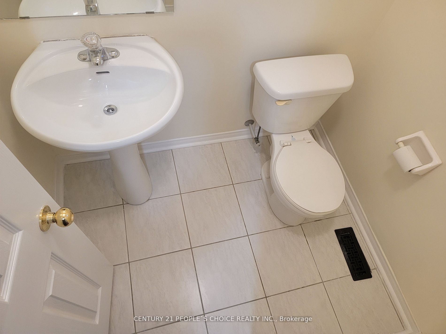 783 Millworks Crescent Upper Property Photo 13