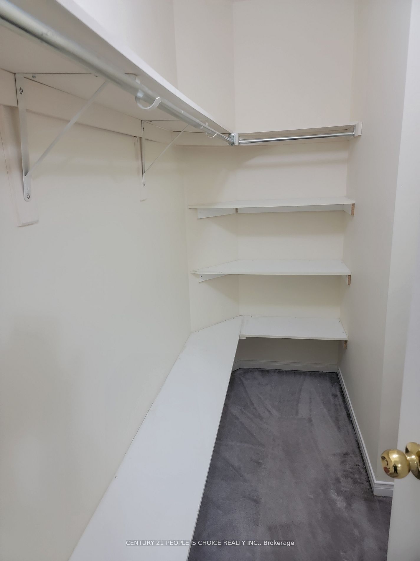 783 Millworks Crescent Upper Property Photo 20