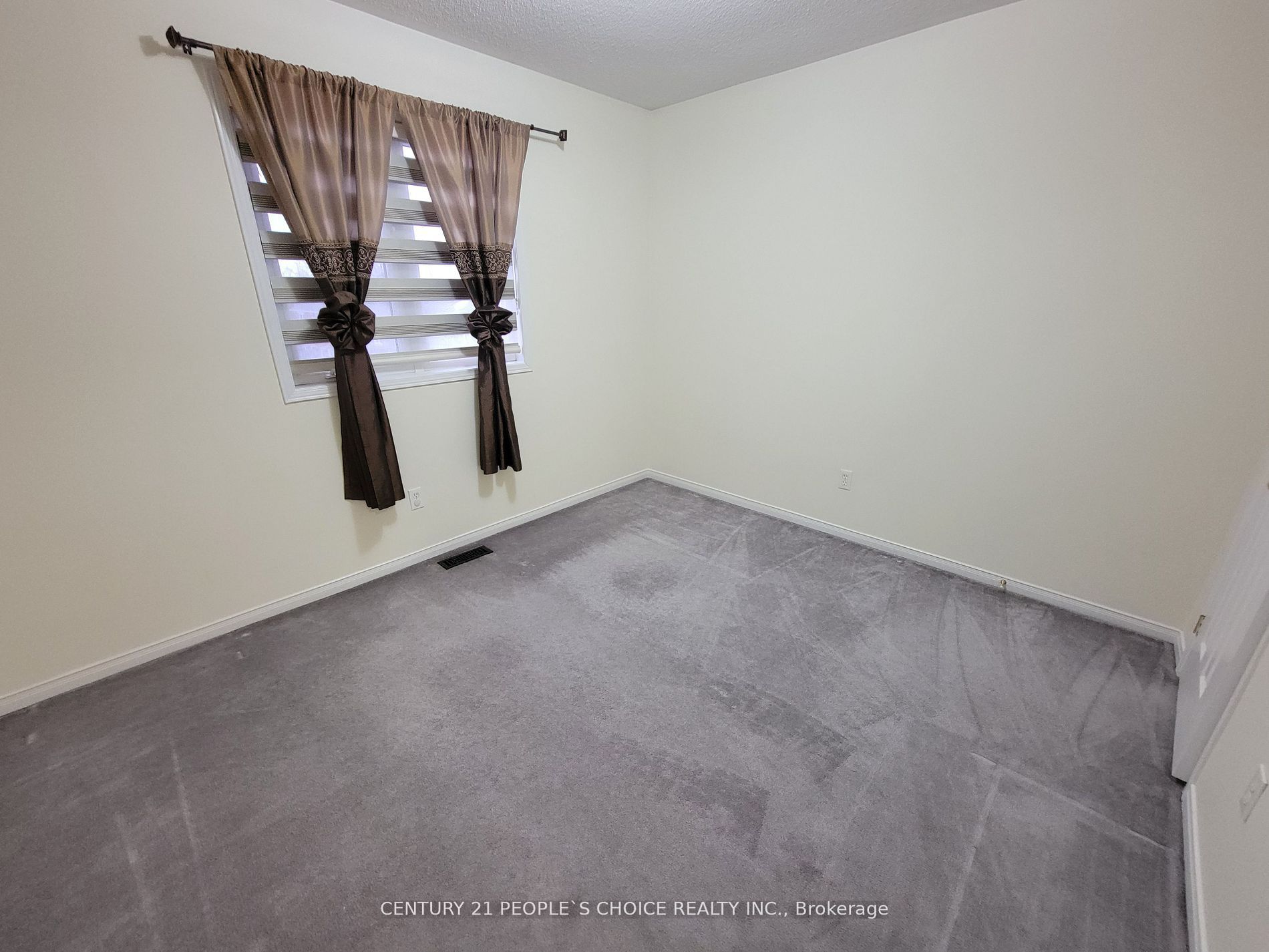 783 Millworks Crescent Upper Property Photo 21