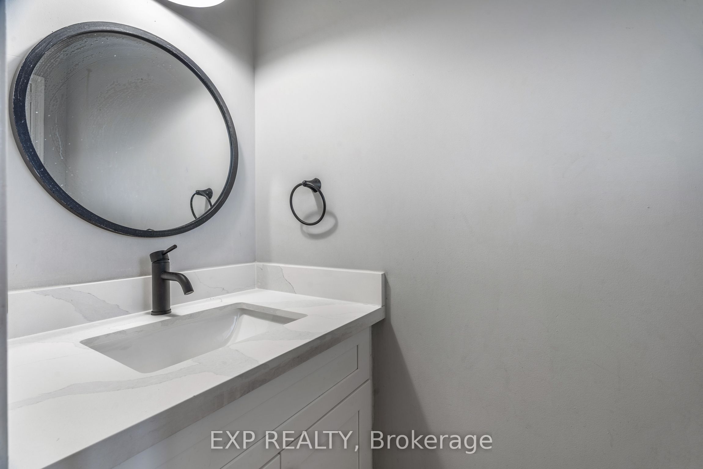 200 Cresthaven Road 45 Property Photo 4