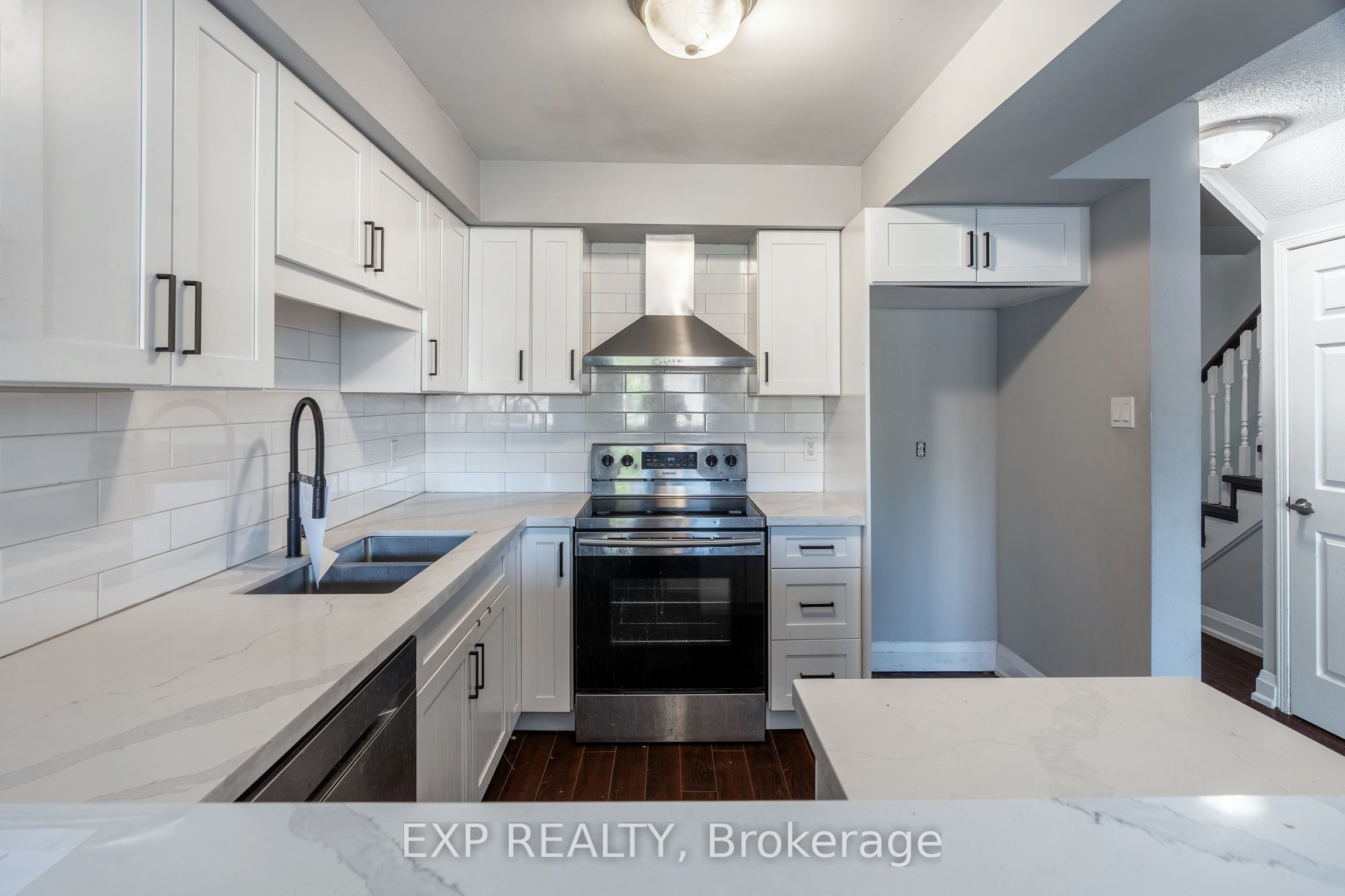 200 Cresthaven Road 45 Property Photo 6
