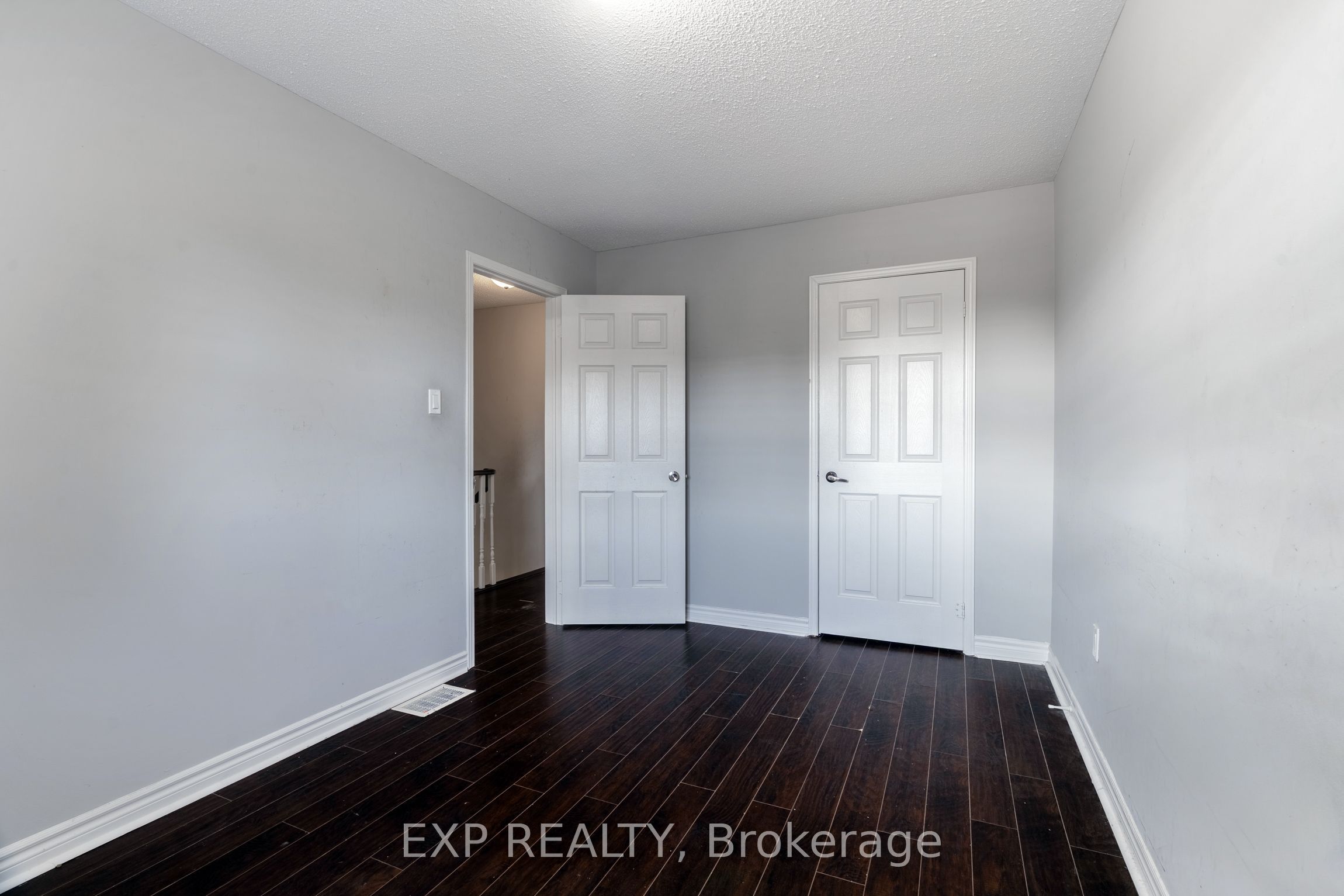 200 Cresthaven Road 45 Property Photo 14