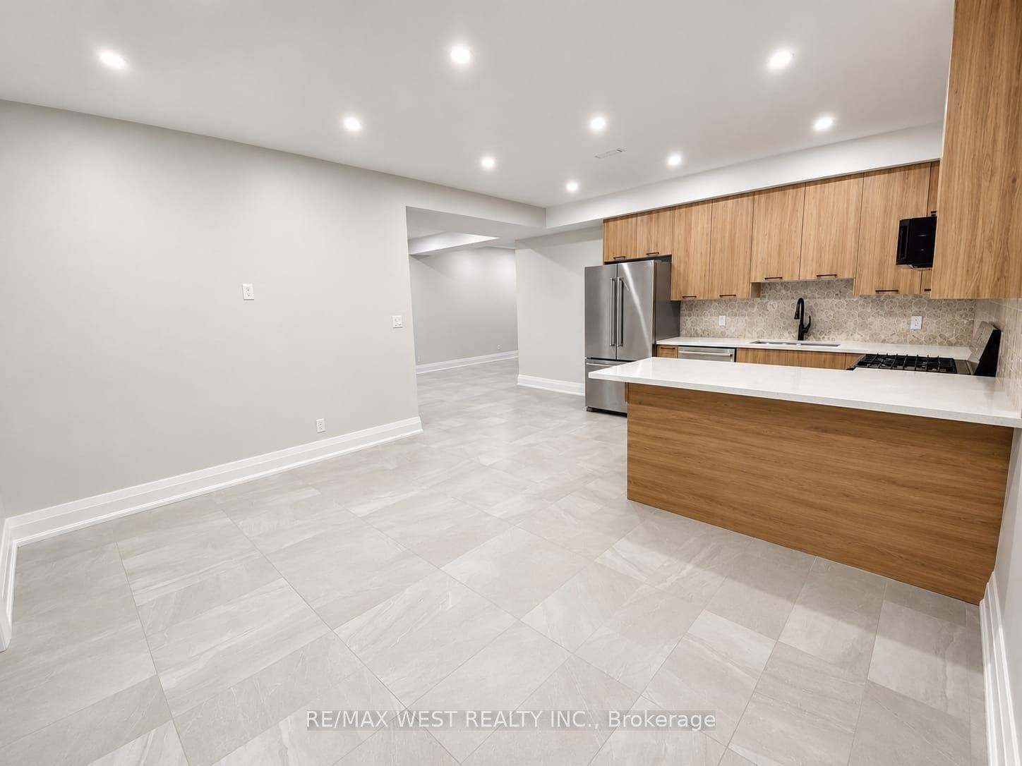 58 Aura Lea Boulevard Basement Property Photo 3
