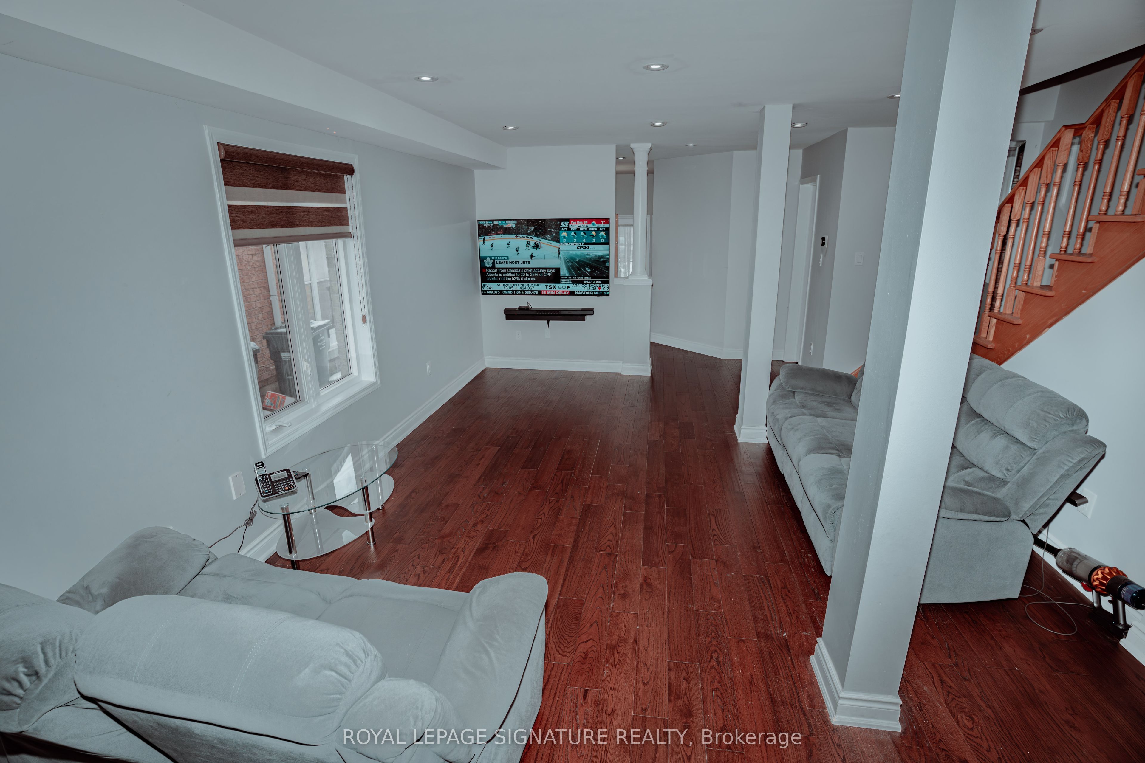945 Mandolin Place Property Photo 4