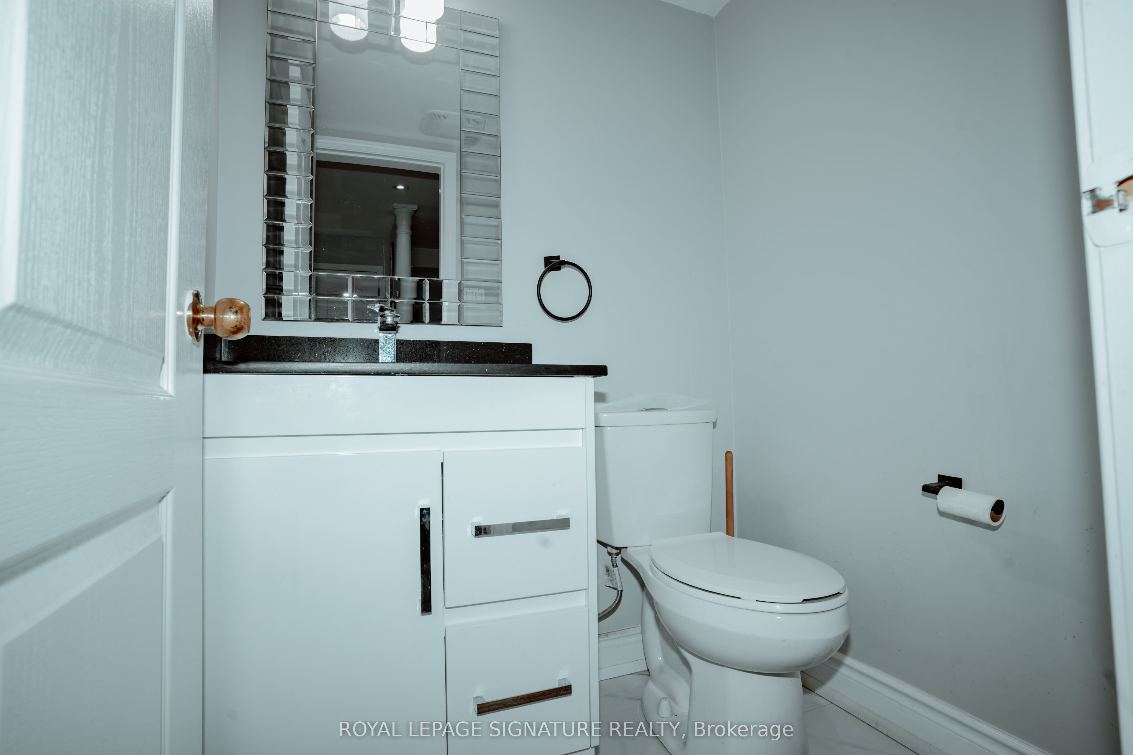 945 Mandolin Place Property Photo 11