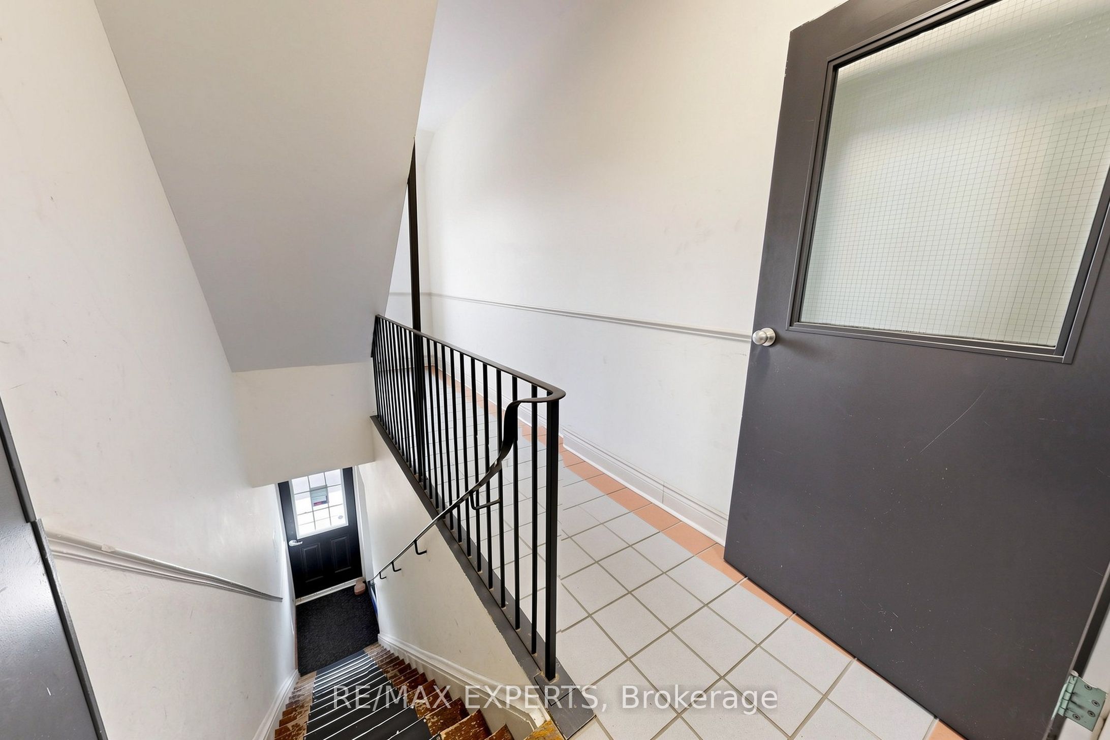 218 Close Avenue 204 Property Photo 34