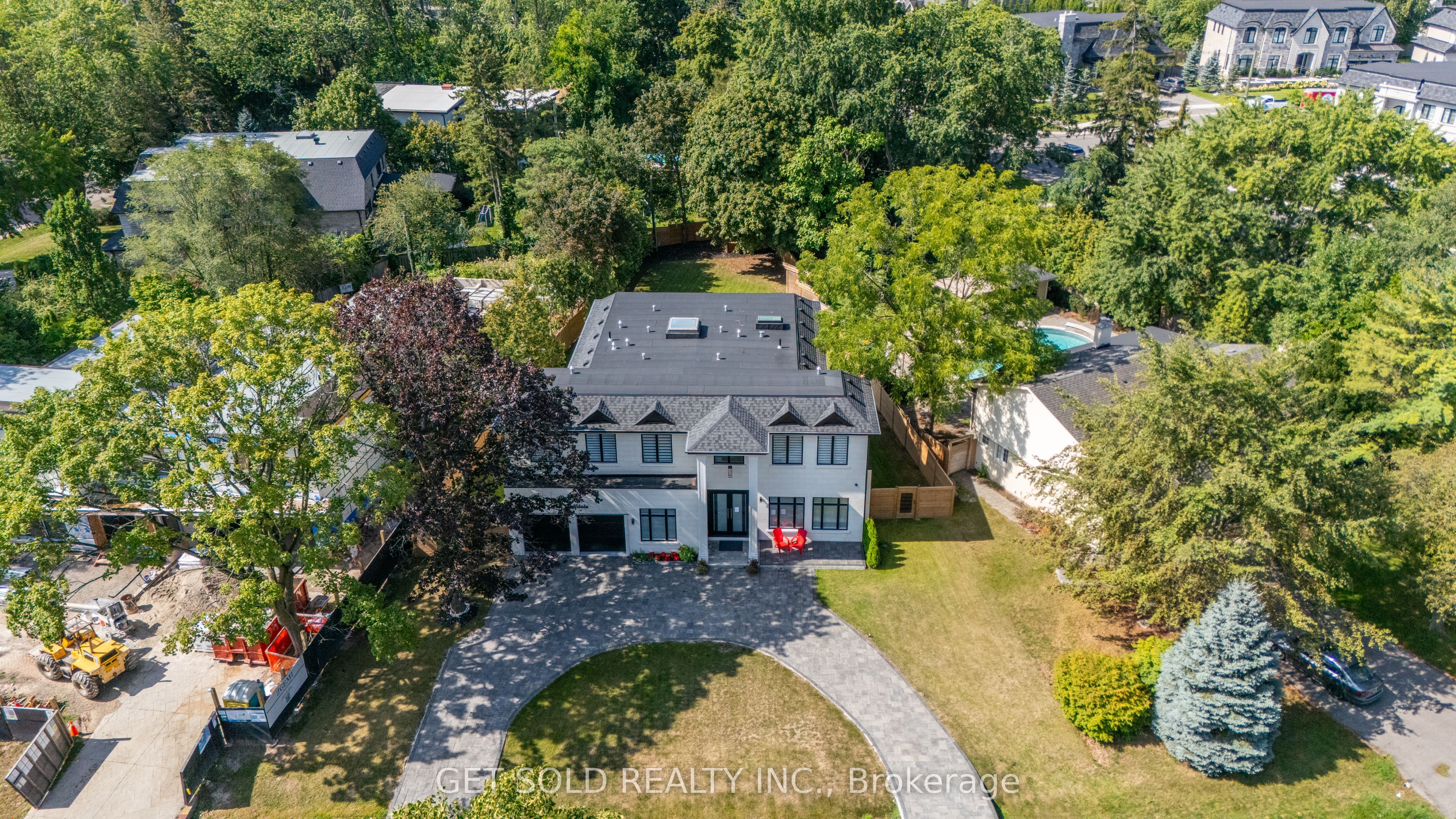 150 Wolfdale Avenue Property Photo 2