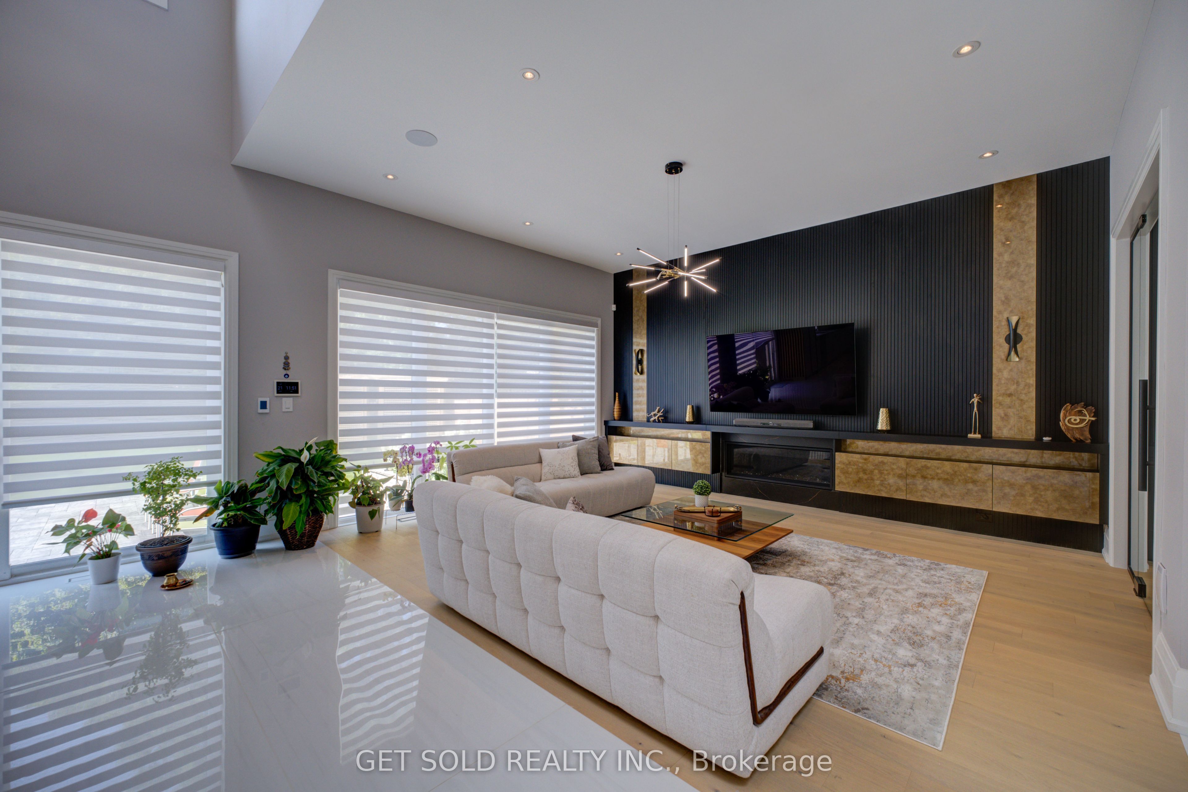150 Wolfdale Avenue Property Photo 17
