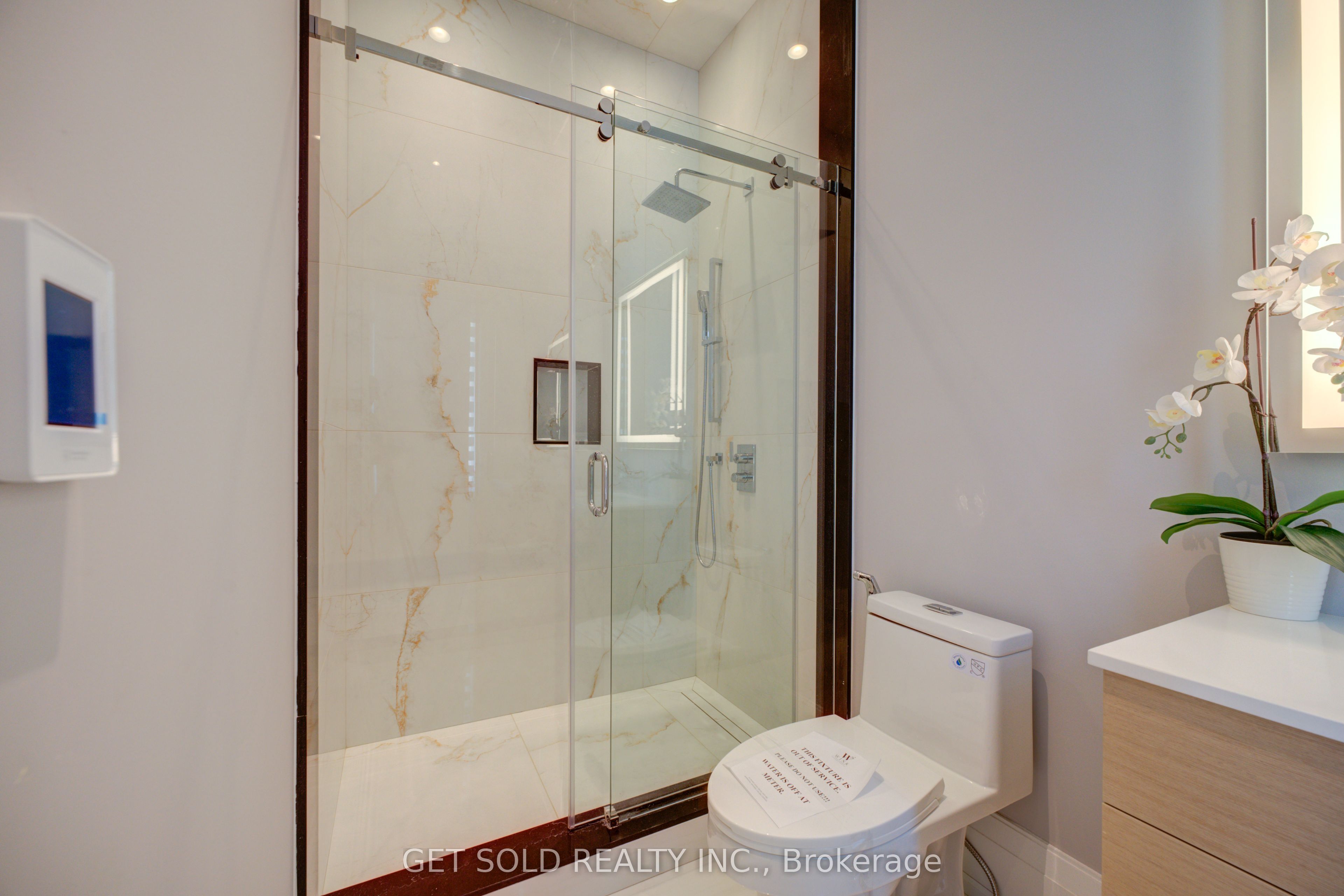 150 Wolfdale Avenue Property Photo 35