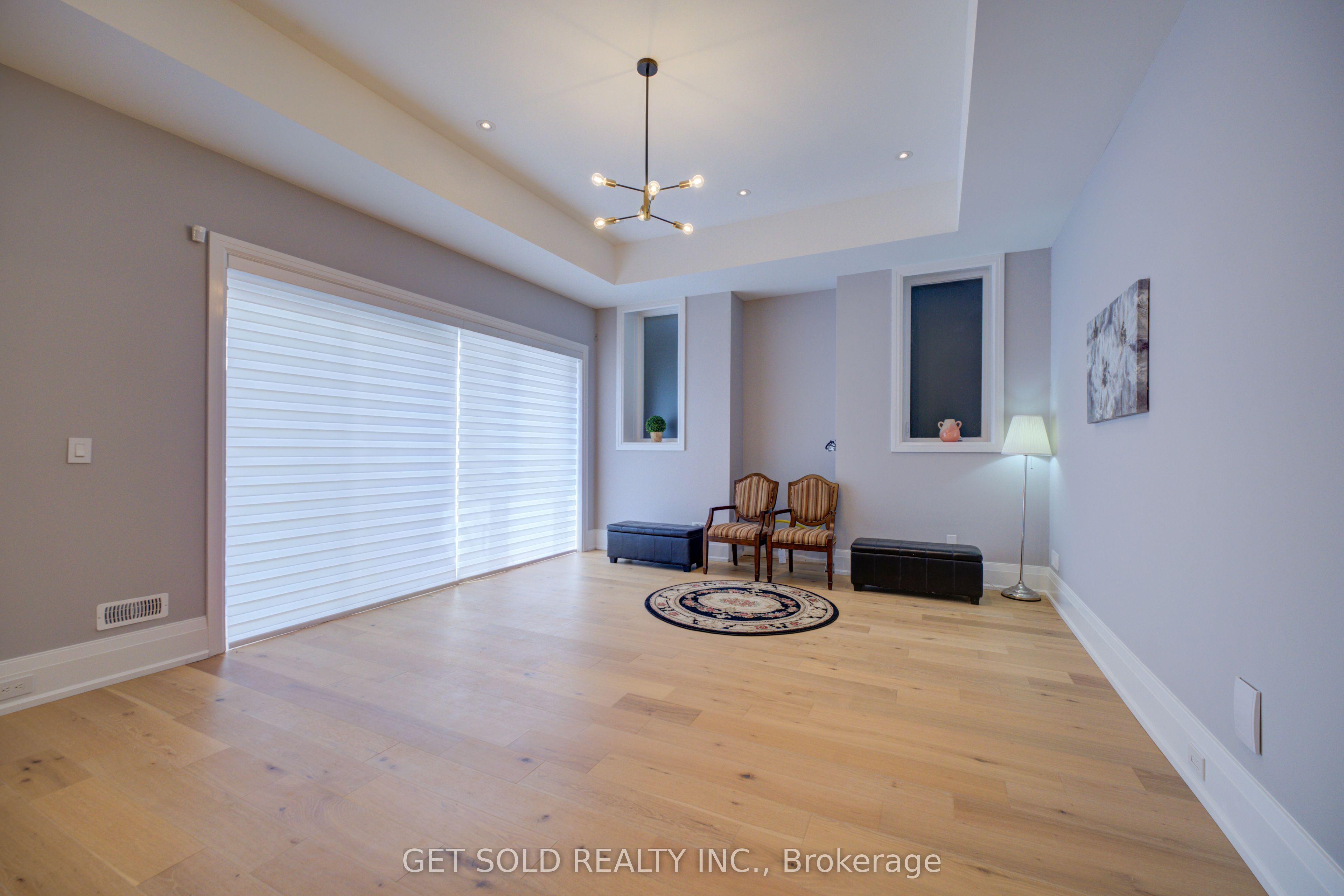 150 Wolfdale Avenue Property Photo 39