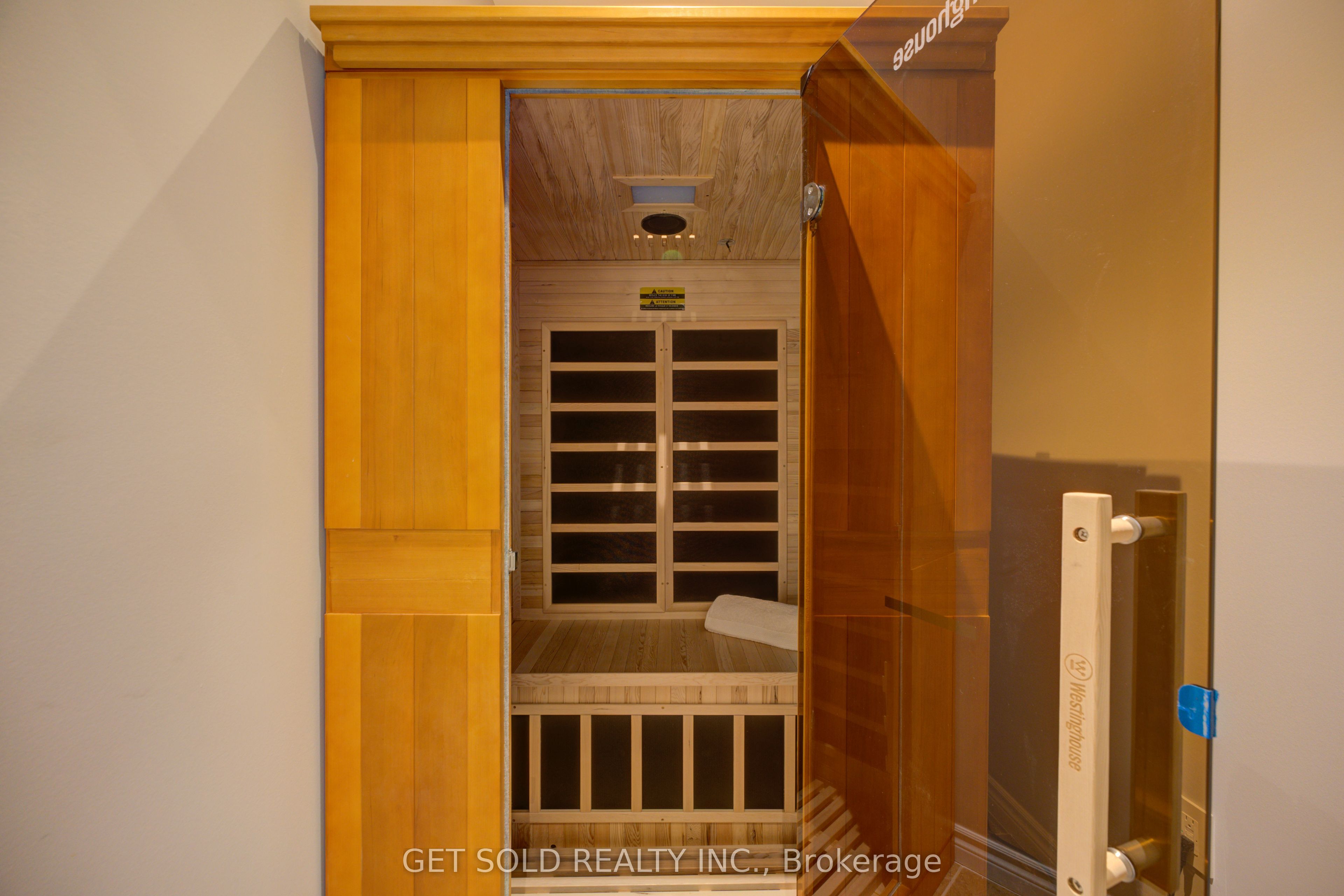 150 Wolfdale Avenue Property Photo 44