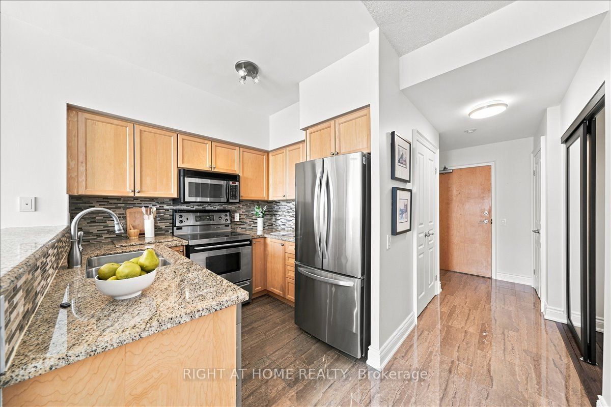 5 Marine Parade Drive 1111 Property Photo 7