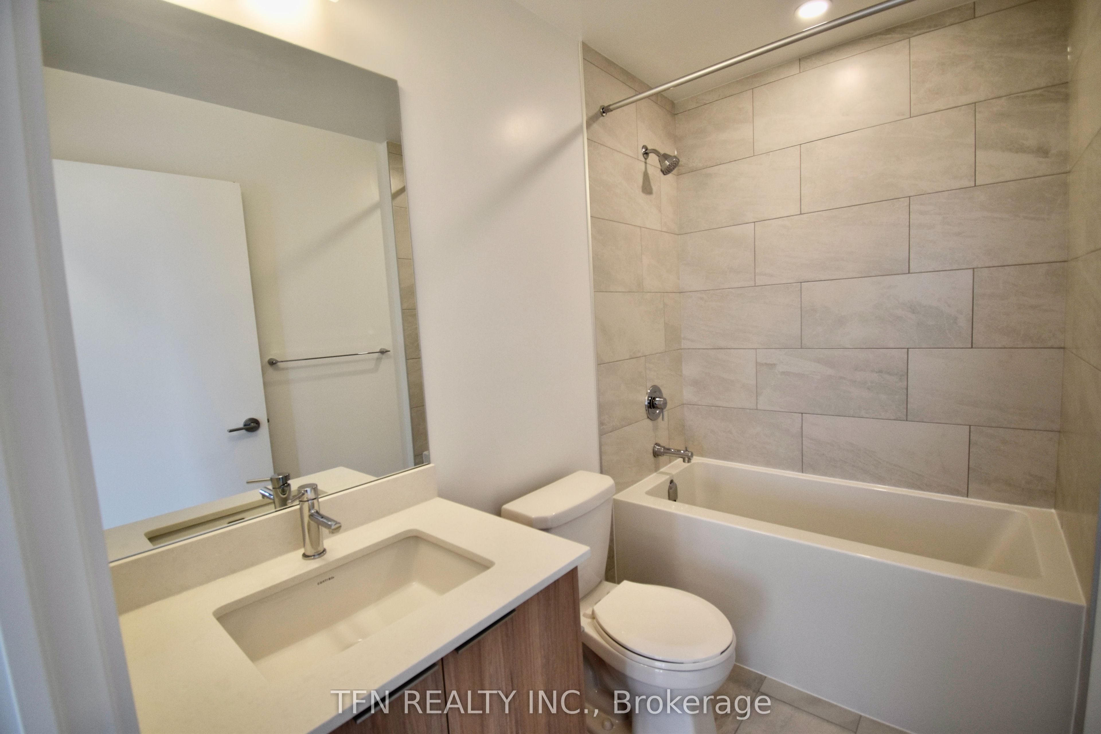 395 Square One Drive 3803 Property Photo 10