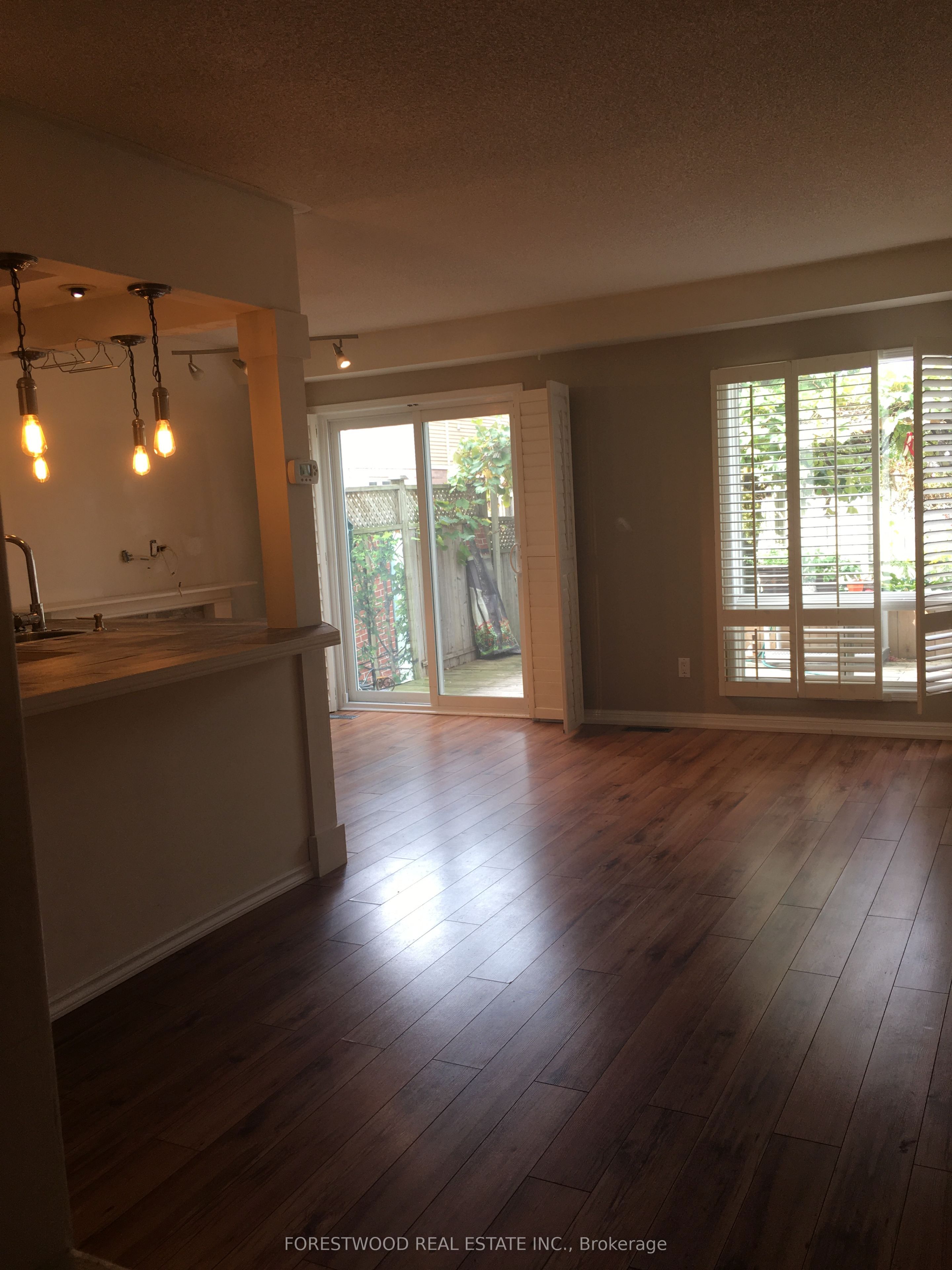 2945 Thomas Street 70 Property Photo 12