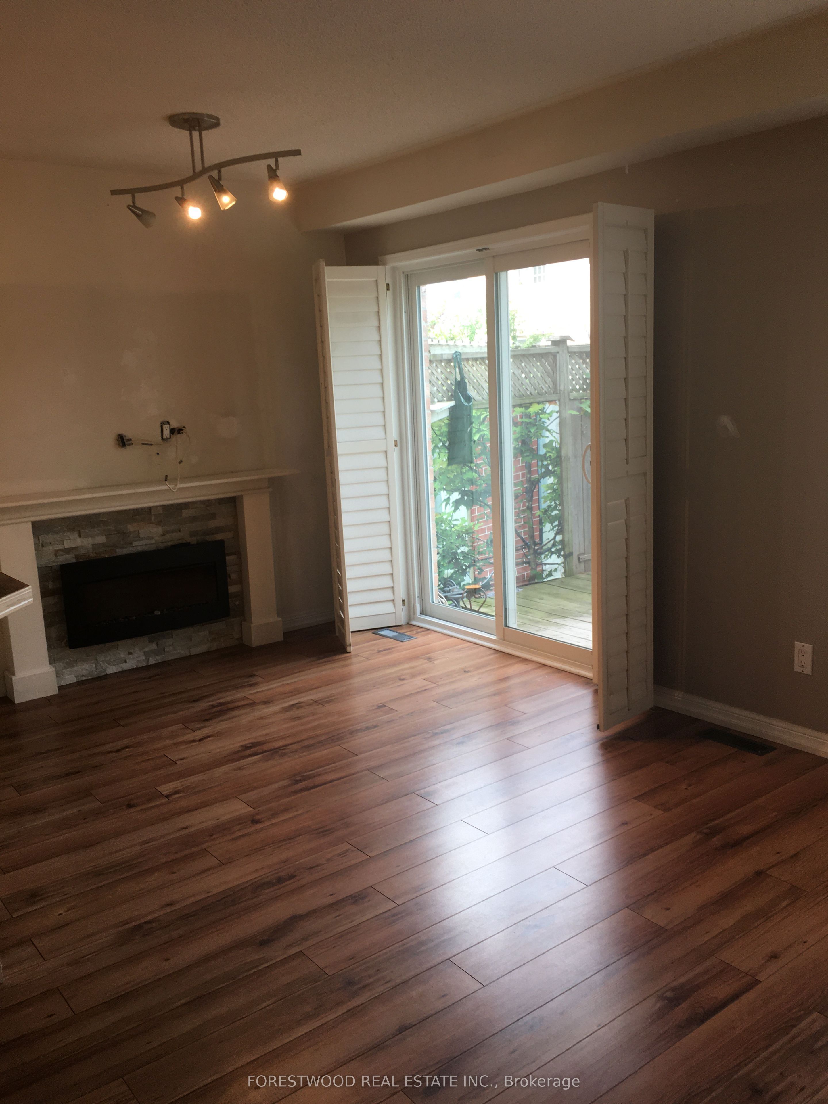 2945 Thomas Street 70 Property Photo 14