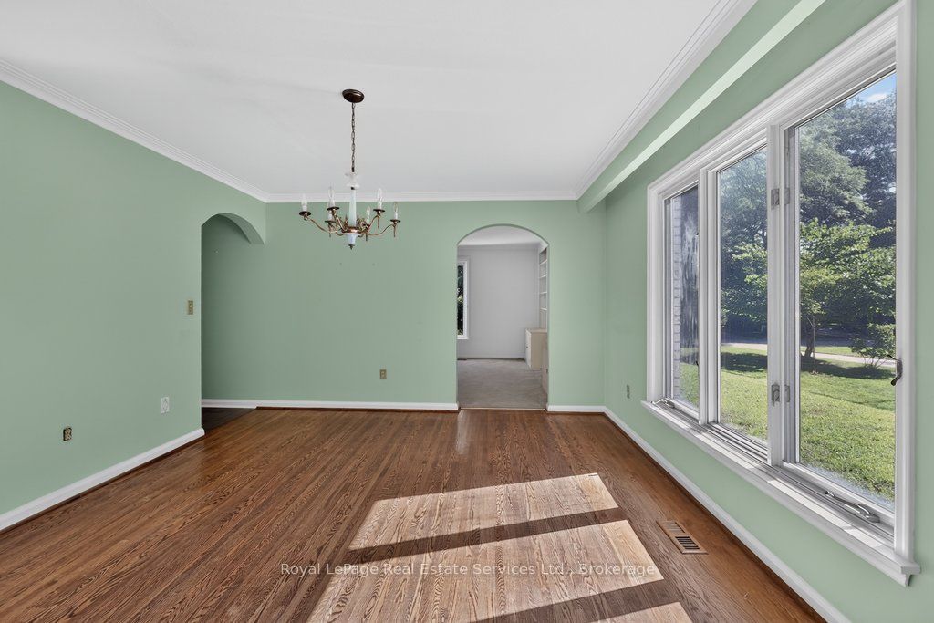 328 Dalewood Drive Property Photo 13