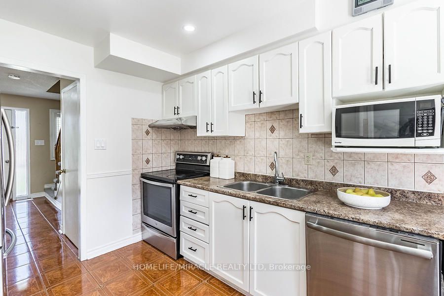 21 Tralee Street Property Photo 10