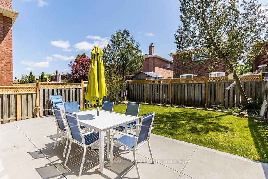 21 Tralee Street Property Photo 49