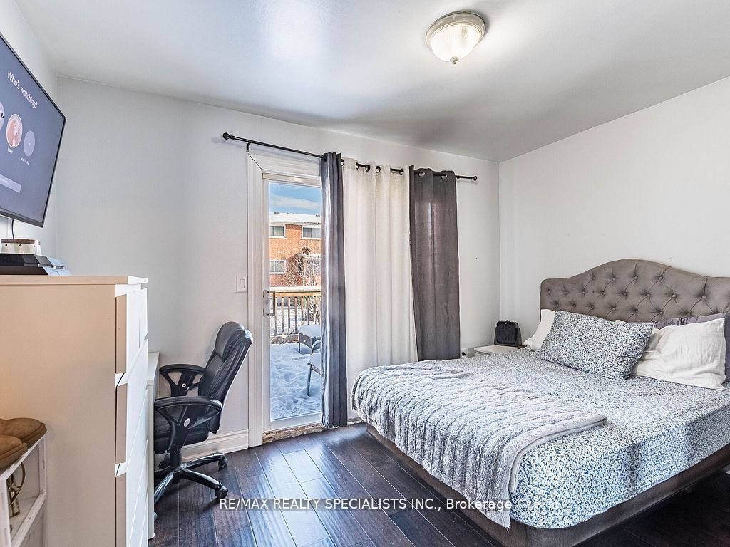 18 Ashford Court Property Photo 23